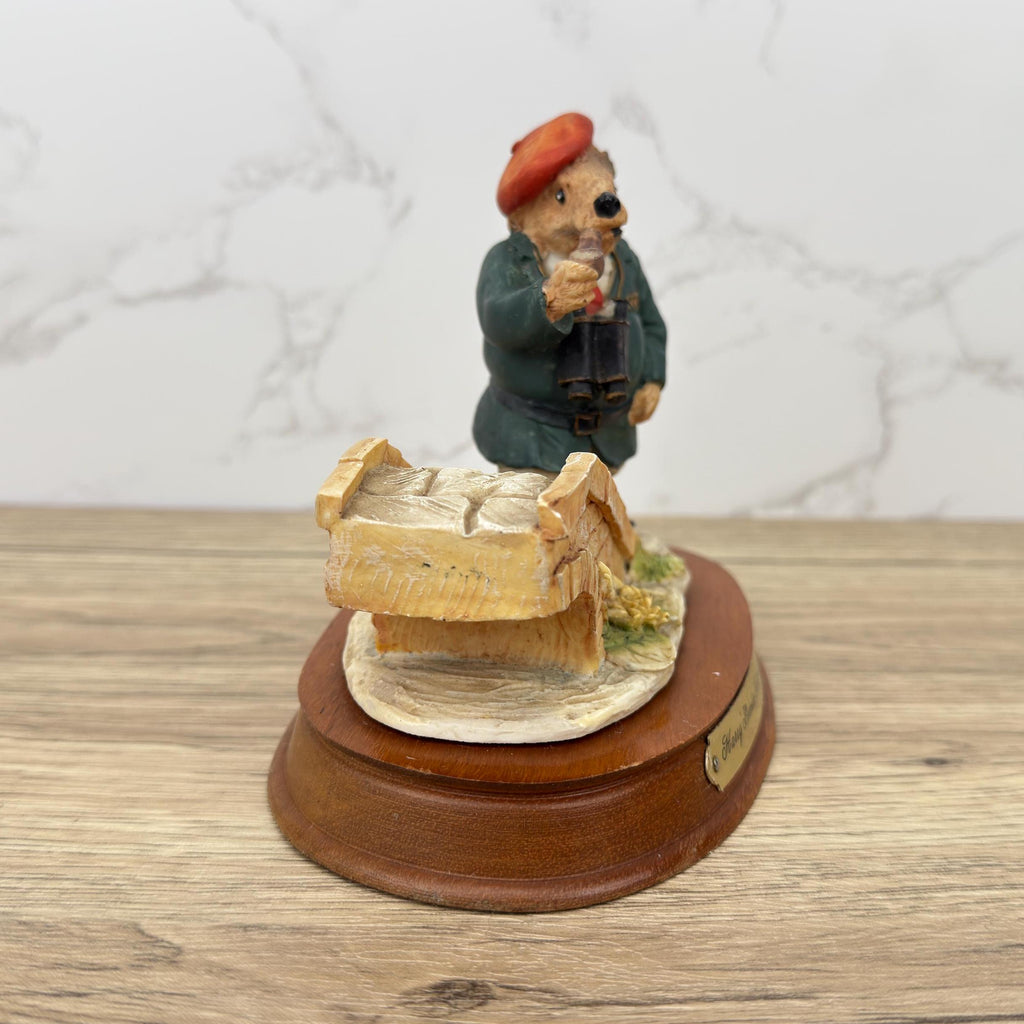 Leonardo Vintage Resin Hedgehog Figurine, Harry Bomber Collectible