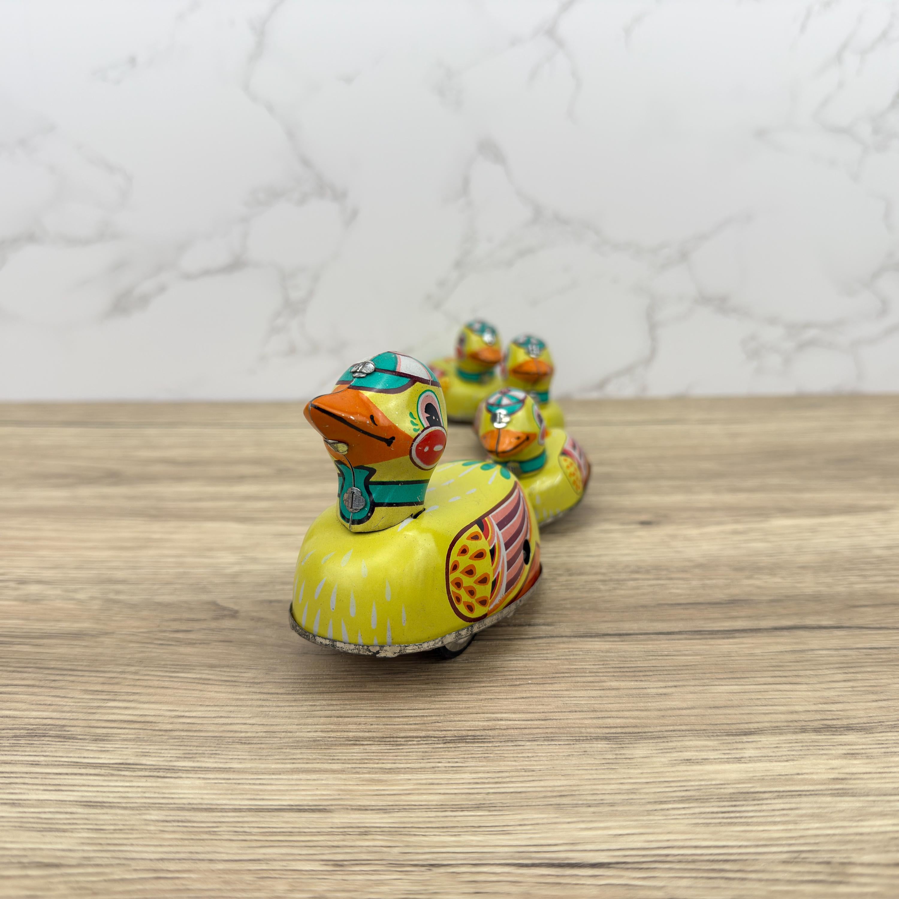 Vintage Tin Wind-Up Duck Family Toy, Beijing No.1 Toy Factory (Key Missing)