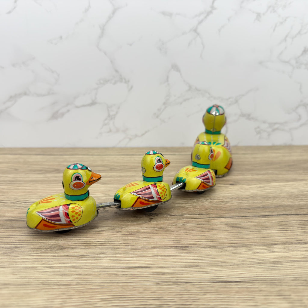 Vintage Tin Wind-Up Duck Family Toy, Beijing No.1 Toy Factory (Key Missing)