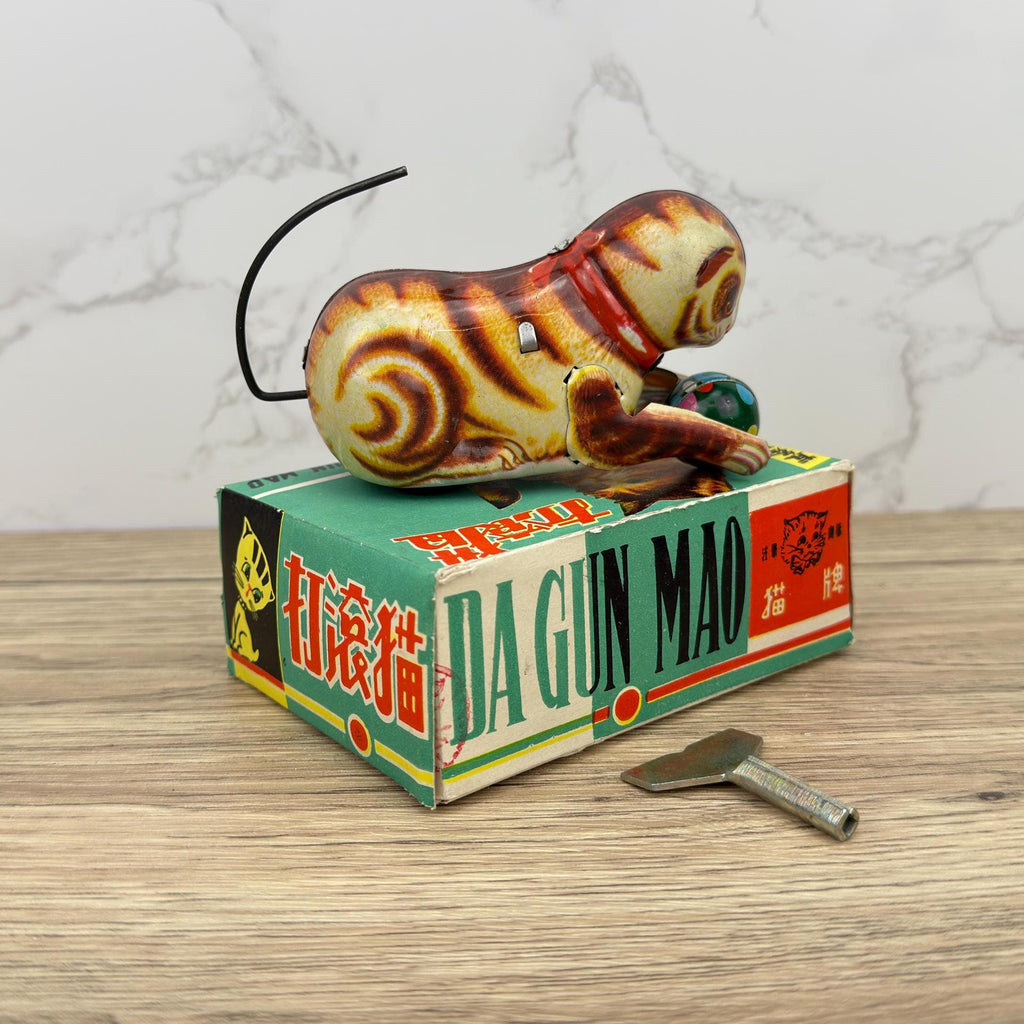 Vintage Litho Wind Up Cat Toy, Tinplate Kitten, Rolling Ball (AS-IS)