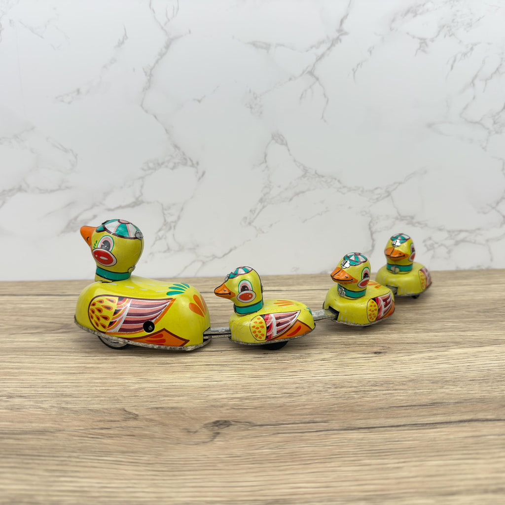 Vintage Tin Wind-Up Duck Family Toy, Beijing No.1 Toy Factory (Key Missing)