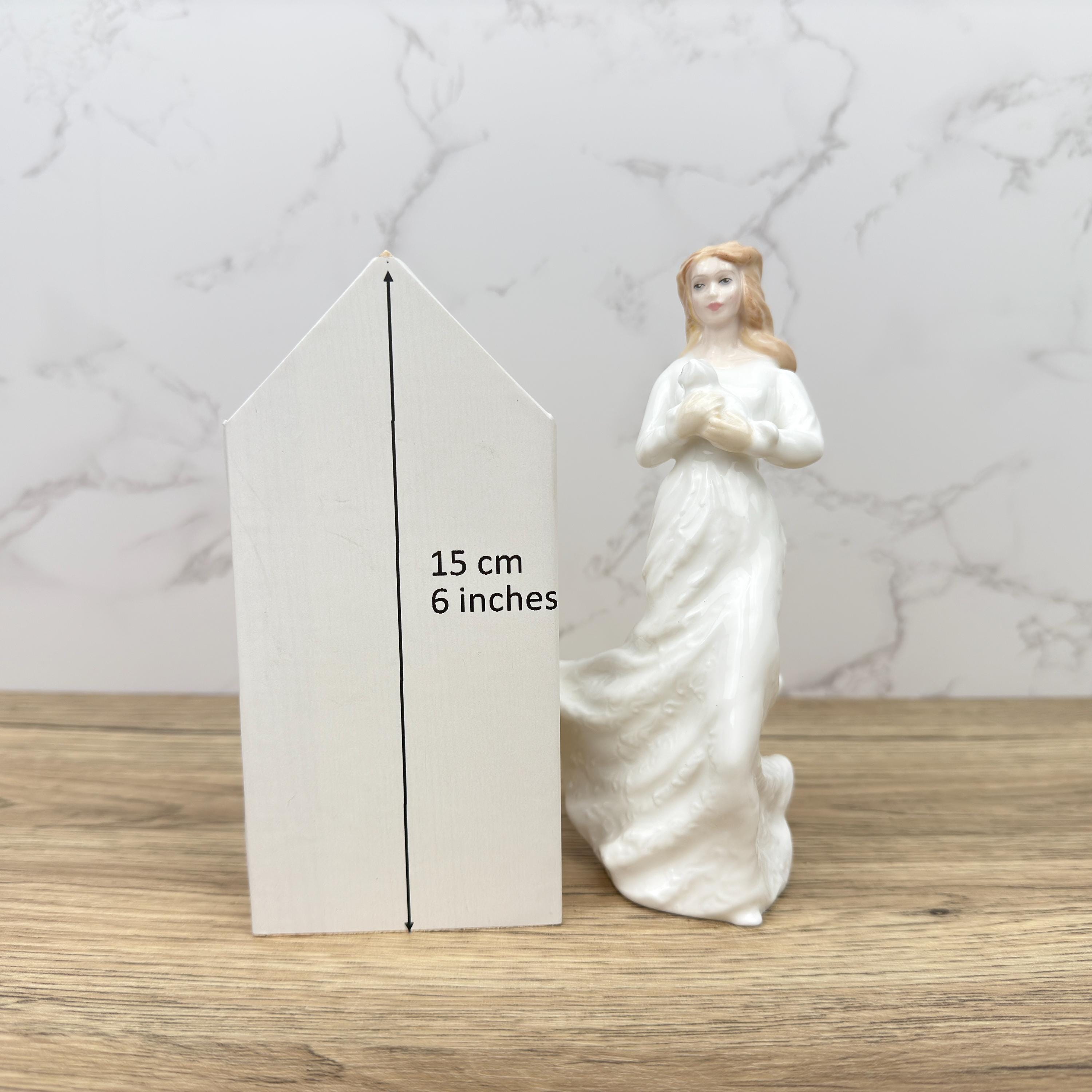 Royal Doulton Porcelain Figurine, Pretty Lady, HN3389, 1991