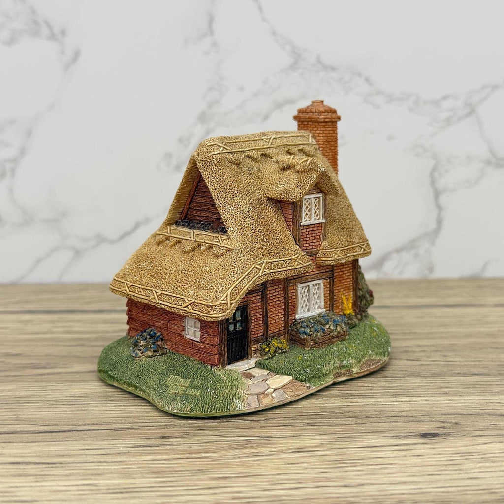 Vintage Lilliput Lane Reading Cottage Figurine, Handmade English Decor