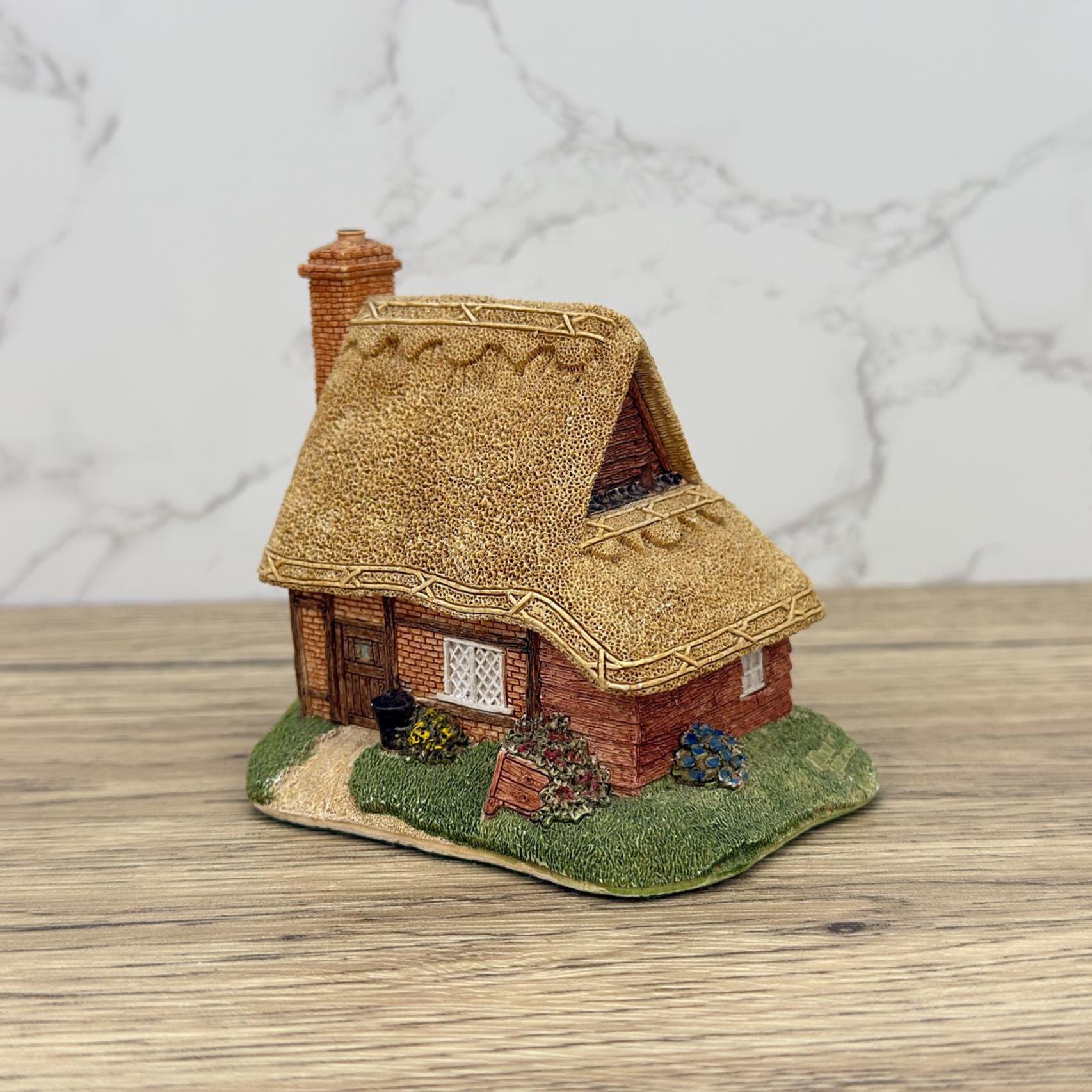 Vintage Lilliput Lane Reading Cottage Figurine, Handmade English Decor