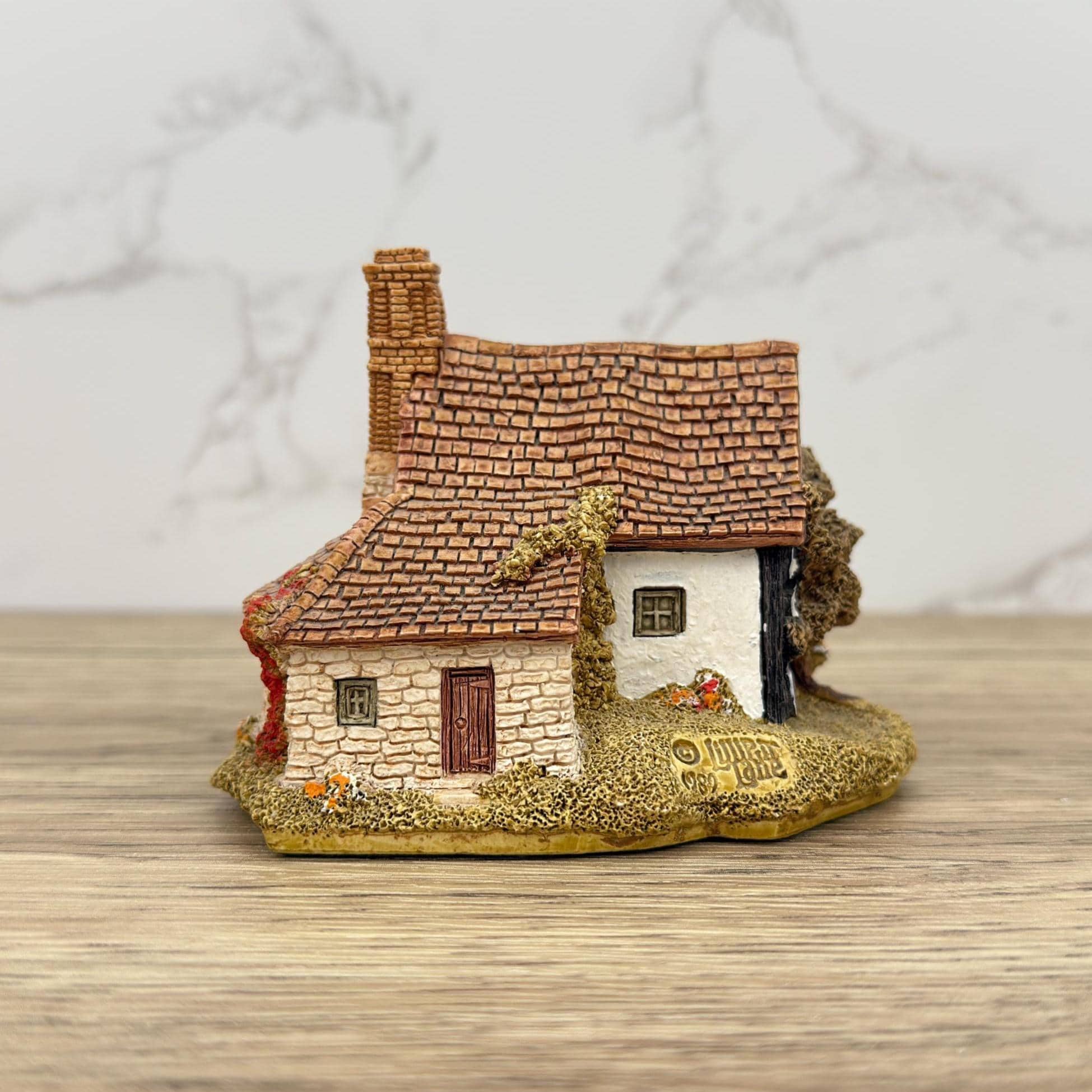Vintage Lilliput Lane Cottage Ornament, Five Ways, Cumbria Handmade Miniature with Box