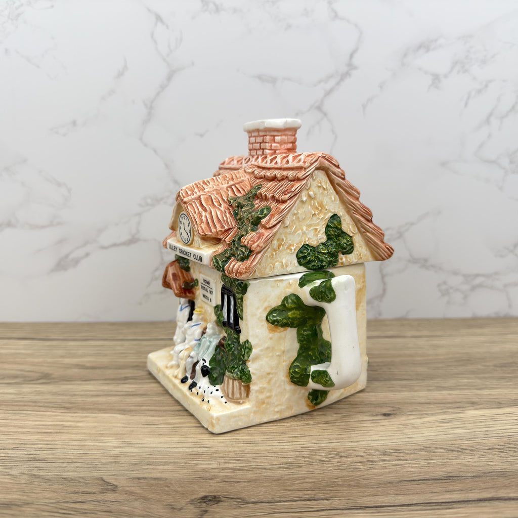 The Leonardo Collection LILLEY CRICKET CLUB Teapot, Porcelain Kitchen Decor Vintage Decorative Collectible Teapot, Country Houses Collectors