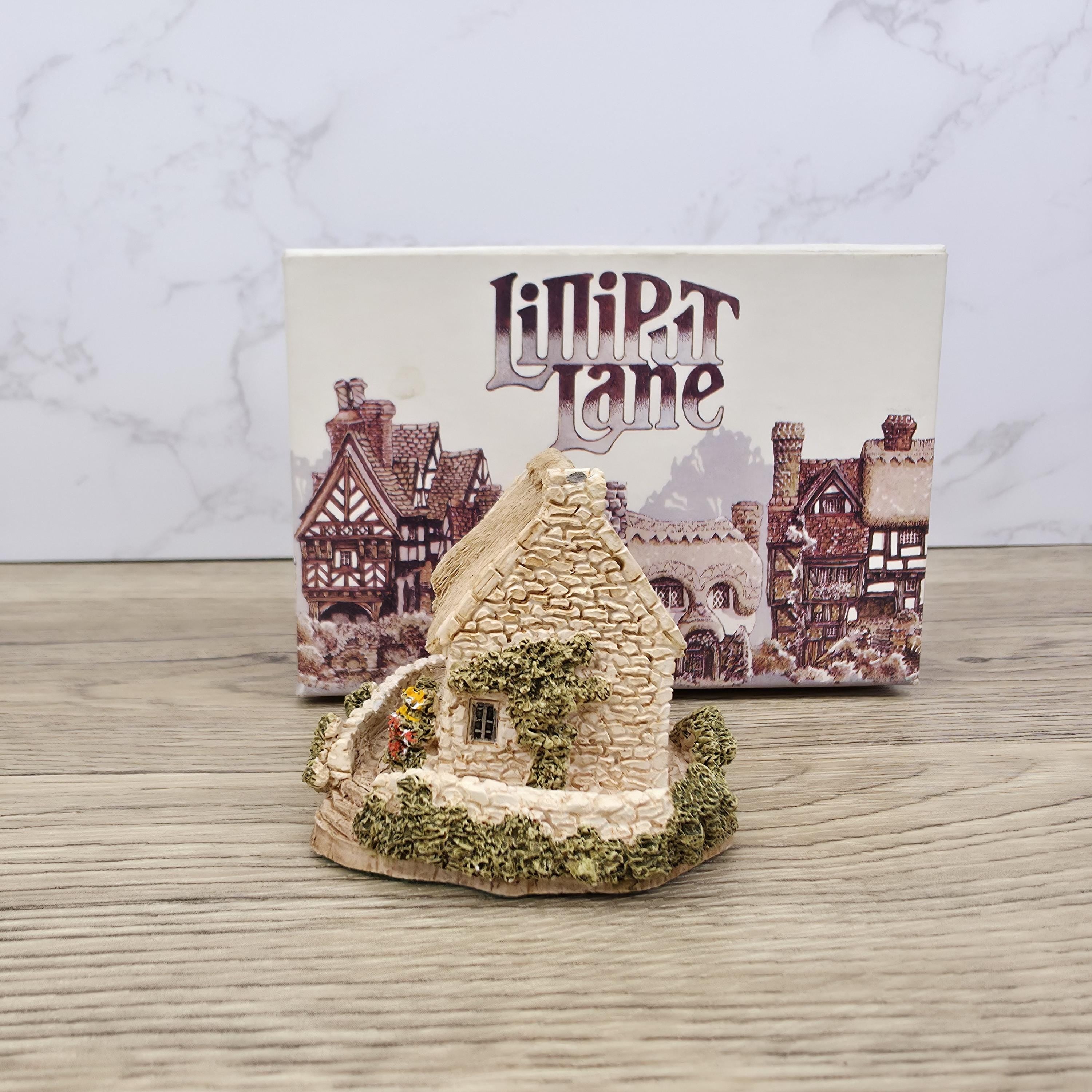 Lilliput Lane "Tanners Cottage" Miniature Resin Village, Collectible English Home Decor