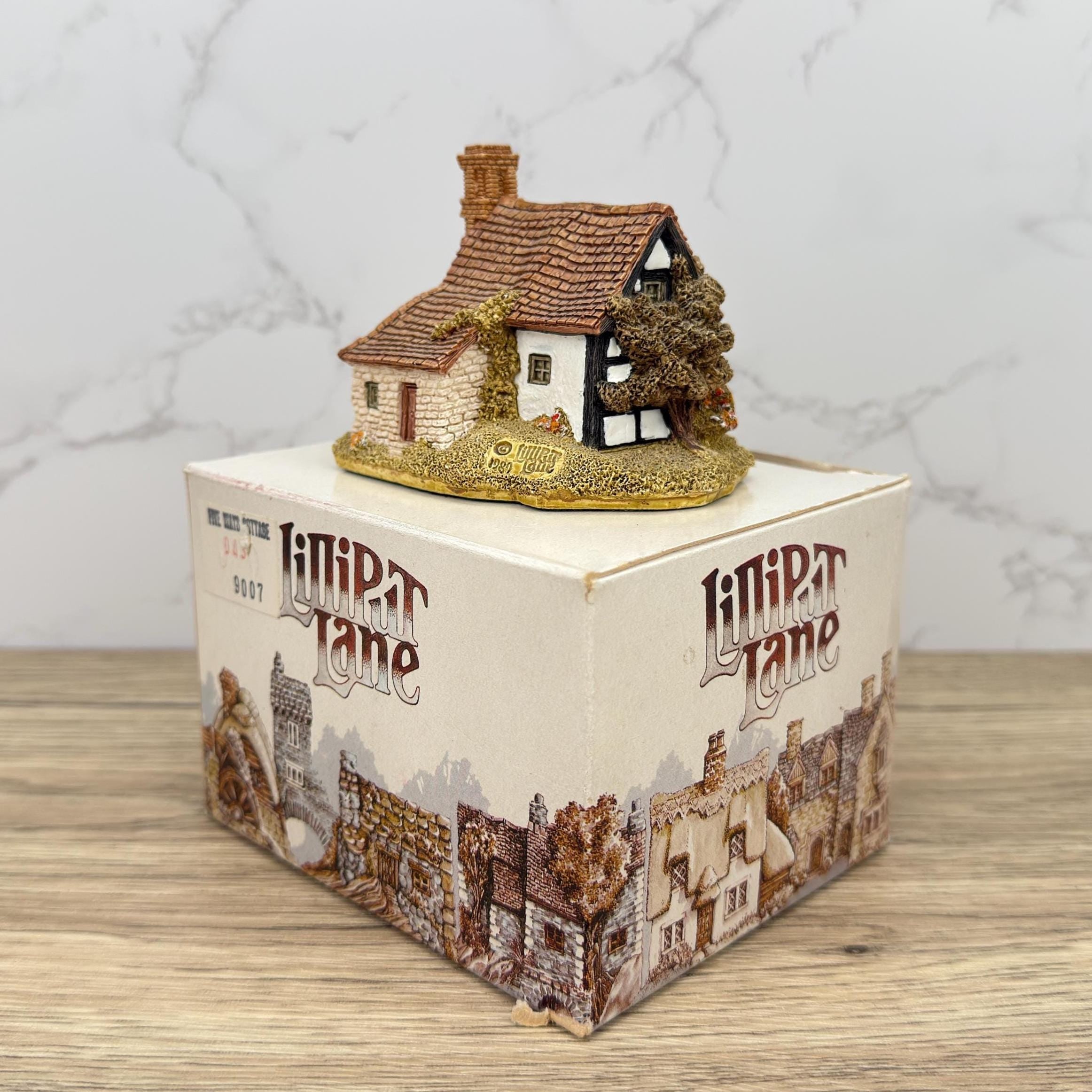 Vintage Lilliput Lane Cottage Ornament, Five Ways, Cumbria Handmade Miniature with Box
