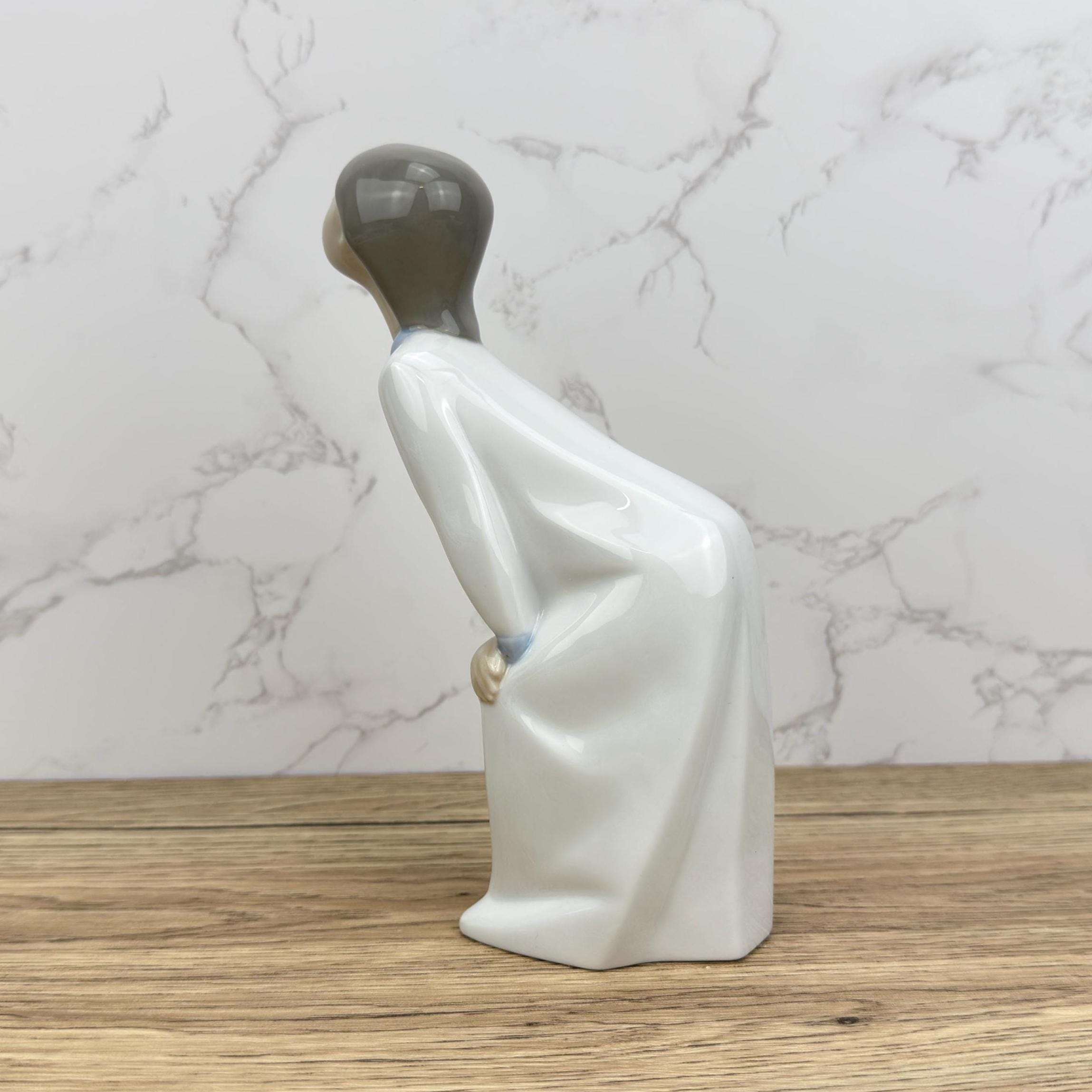 Vintage Lladro Kissing Girl Figurine | Collectible Porcelain Art