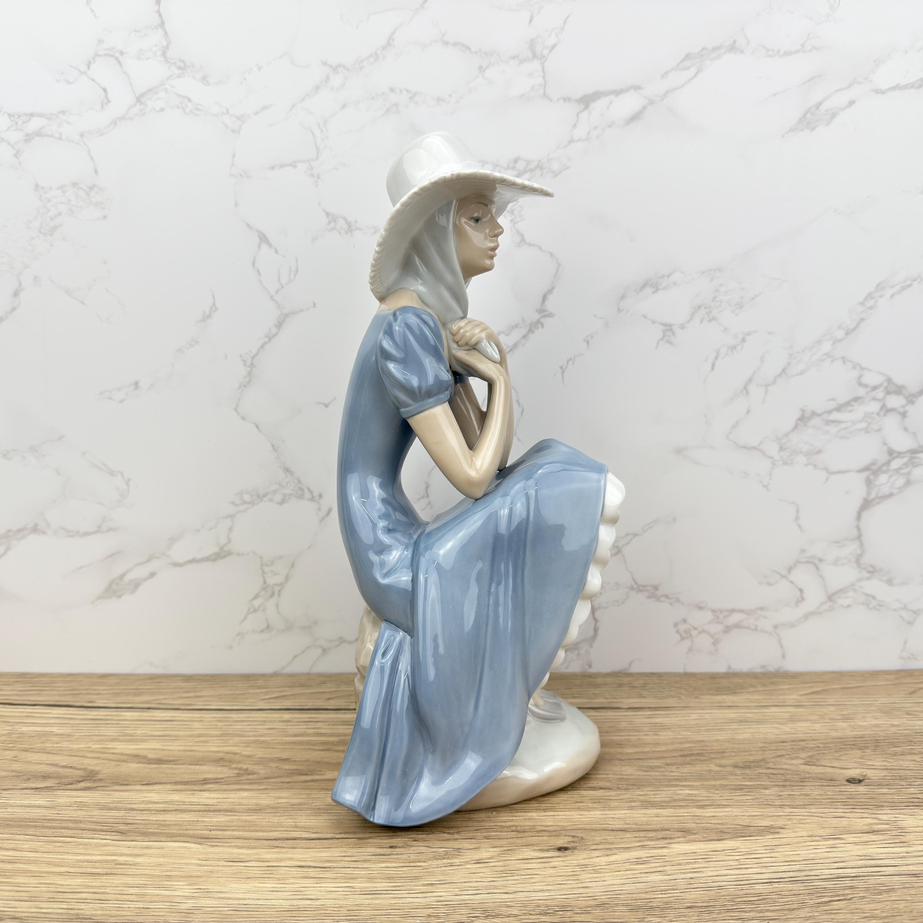 Lladro Nao La Pamela Figurine | Vintage Spanish Porcelain, Lady with Hat