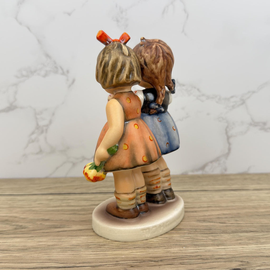 Vintage Goebel Hummel Figurine, Happy Birthday #176/0, TMK3, 5 inch