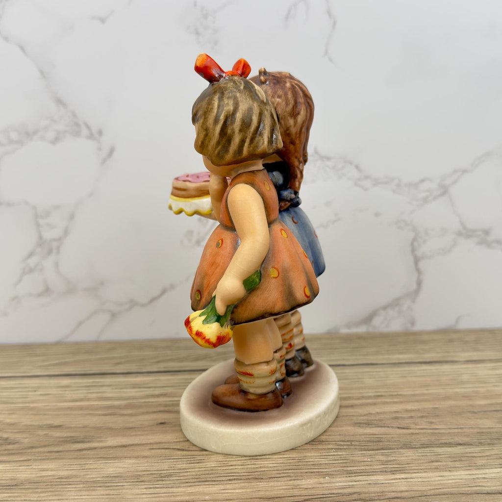 Vintage Goebel Hummel Figurine, Happy Birthday #176/0, TMK3, 5 inch