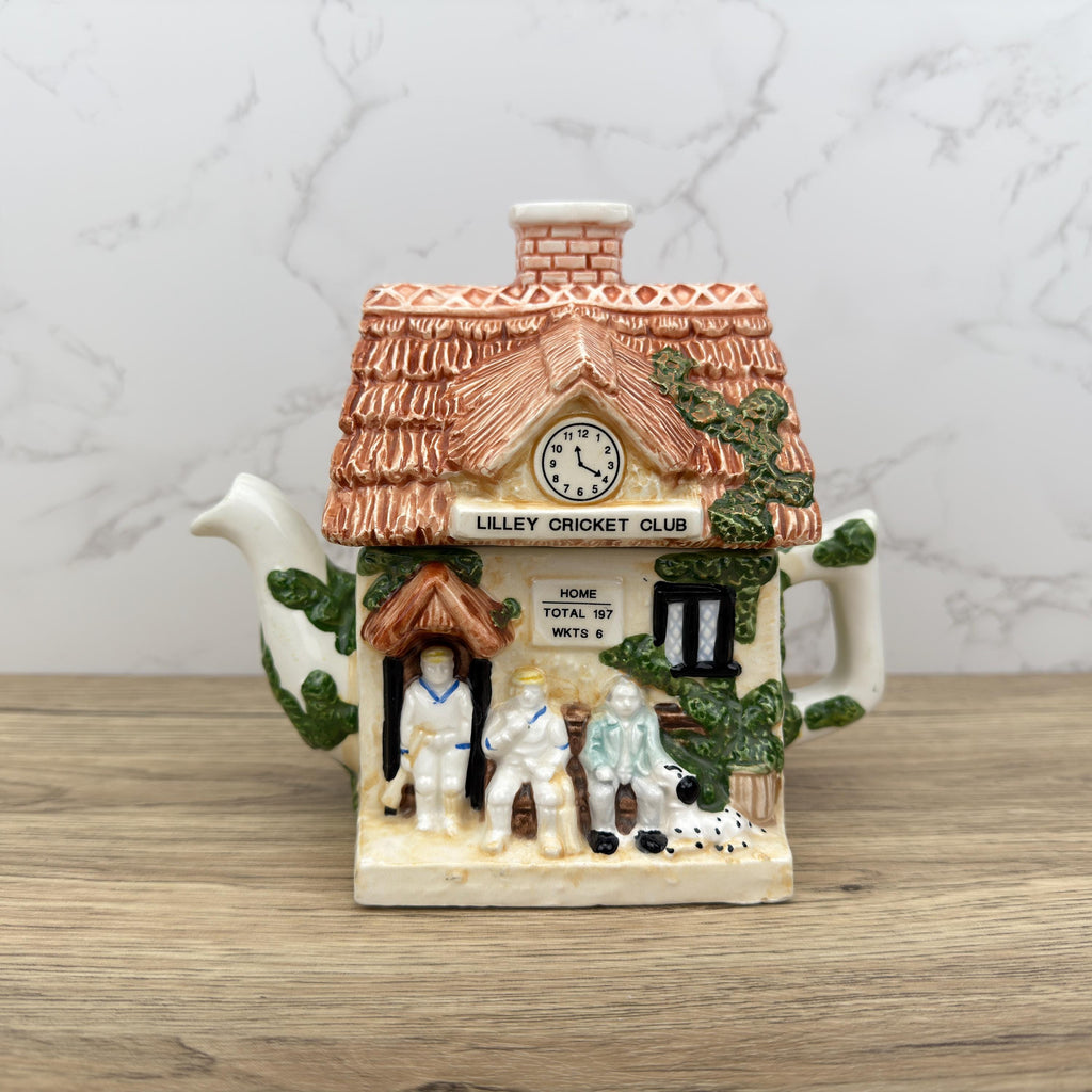 The Leonardo Collection LILLEY CRICKET CLUB Teapot, Porcelain Kitchen Decor Vintage Decorative Collectible Teapot, Country Houses Collectors