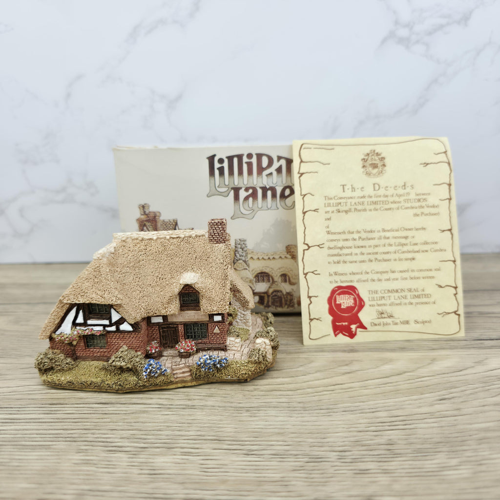Lilliput Lane "The Rising Sun" Miniature Resin Cottage | Collectible British Village Display