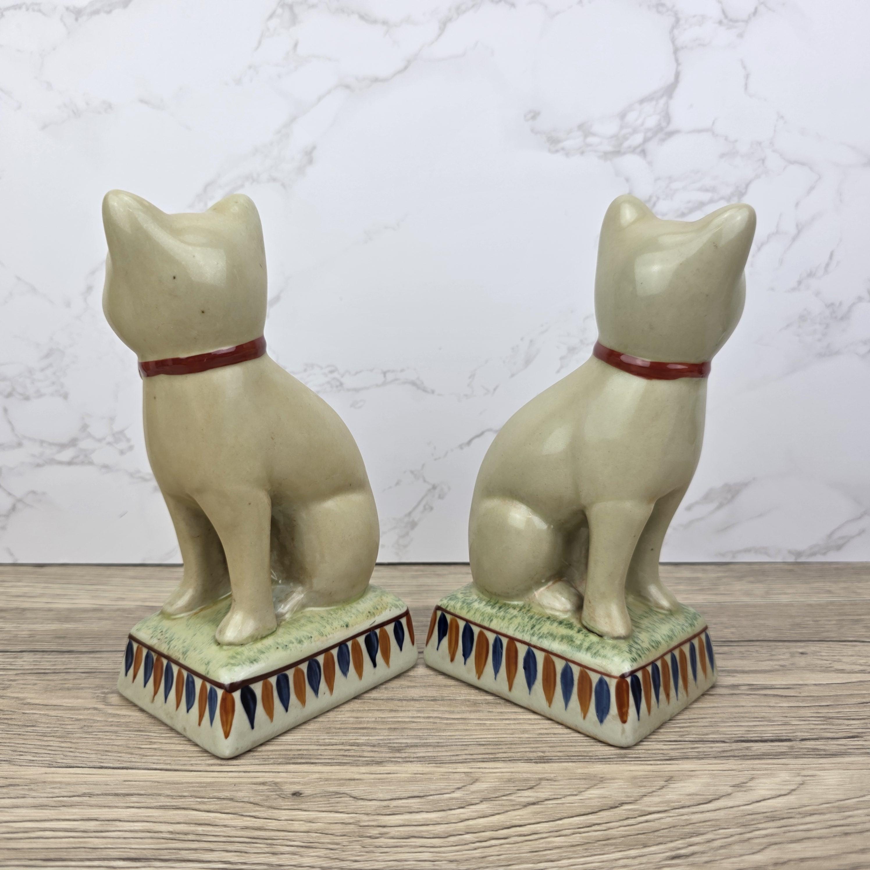 Rye Pottery Ceramic Cat Figurines, English Folk Art Style, Vintage Pair
