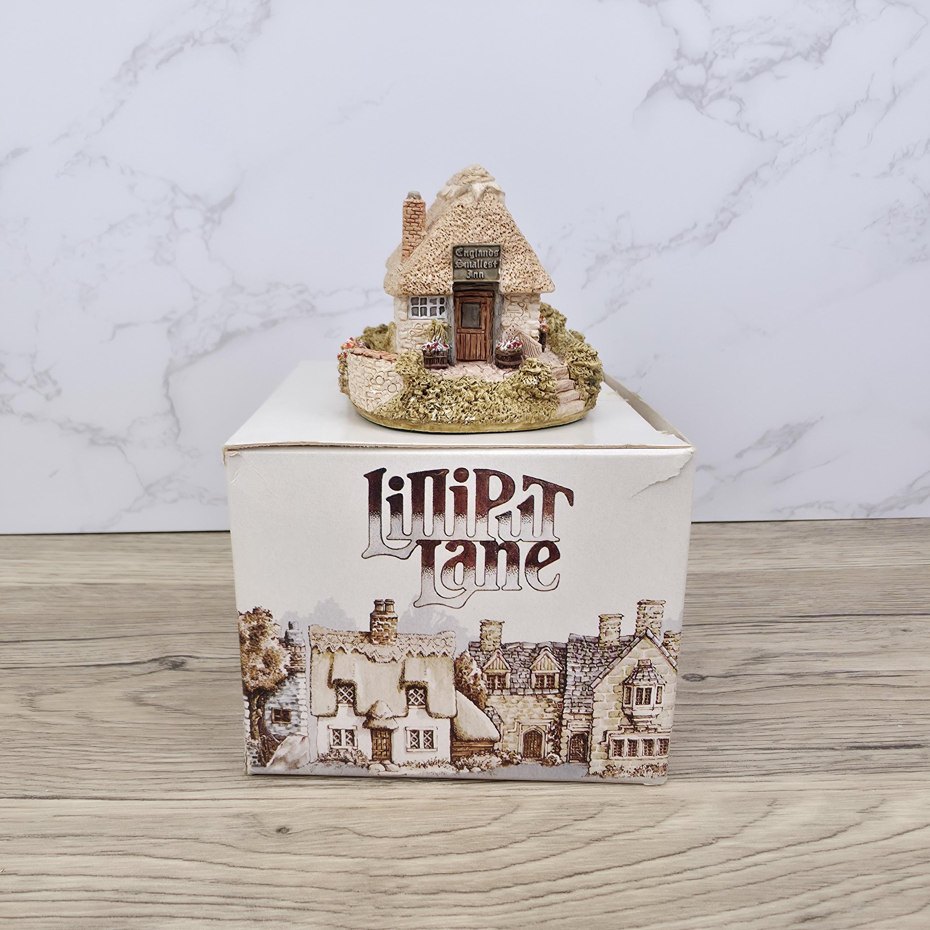 Lilliput Lane Miniature Cottage, Quaint English Village Inn Collectible