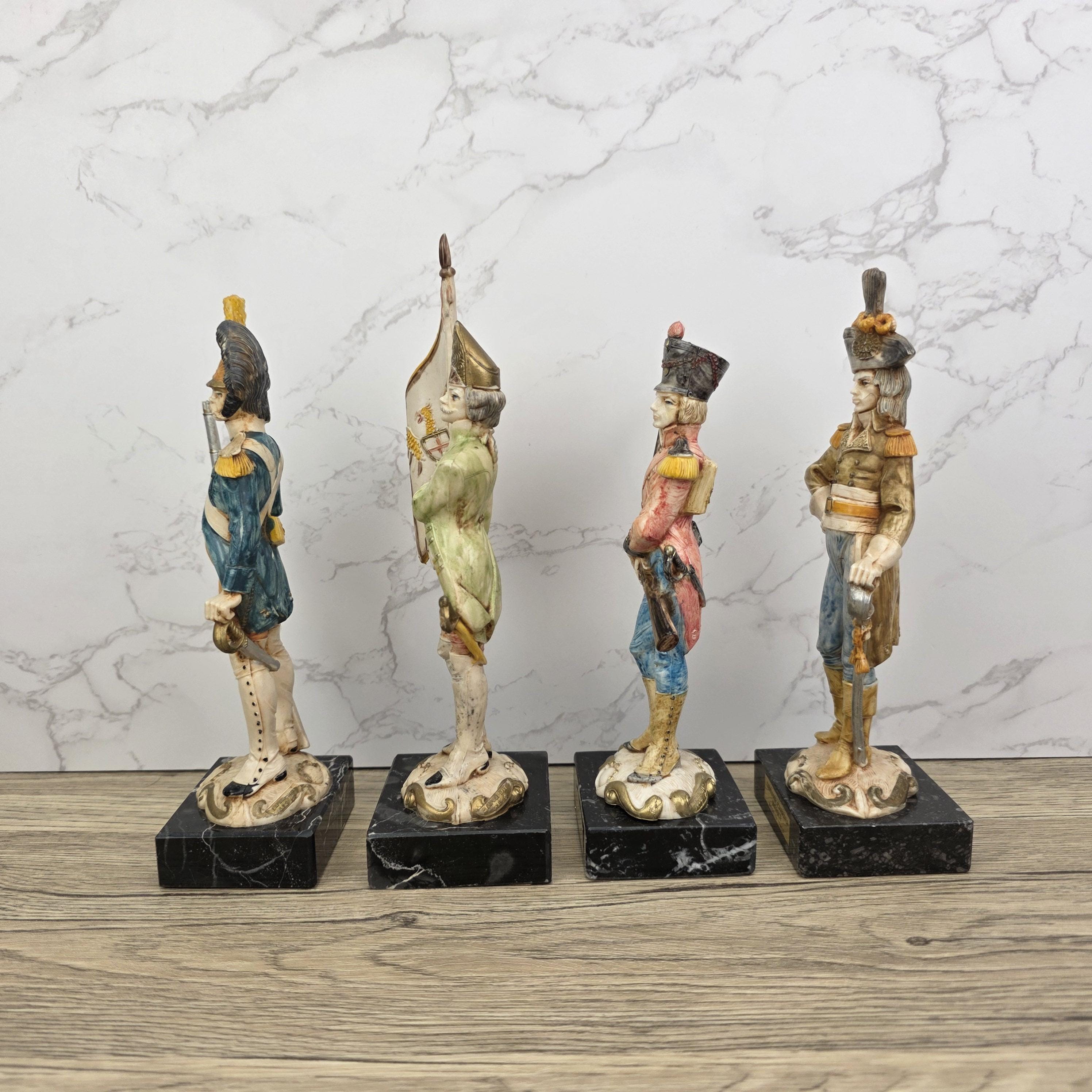 Vintage Italian Soldier Figurine – Hand Painted Carrara Marble Base Military Statue 20cm – Collectible Decoration