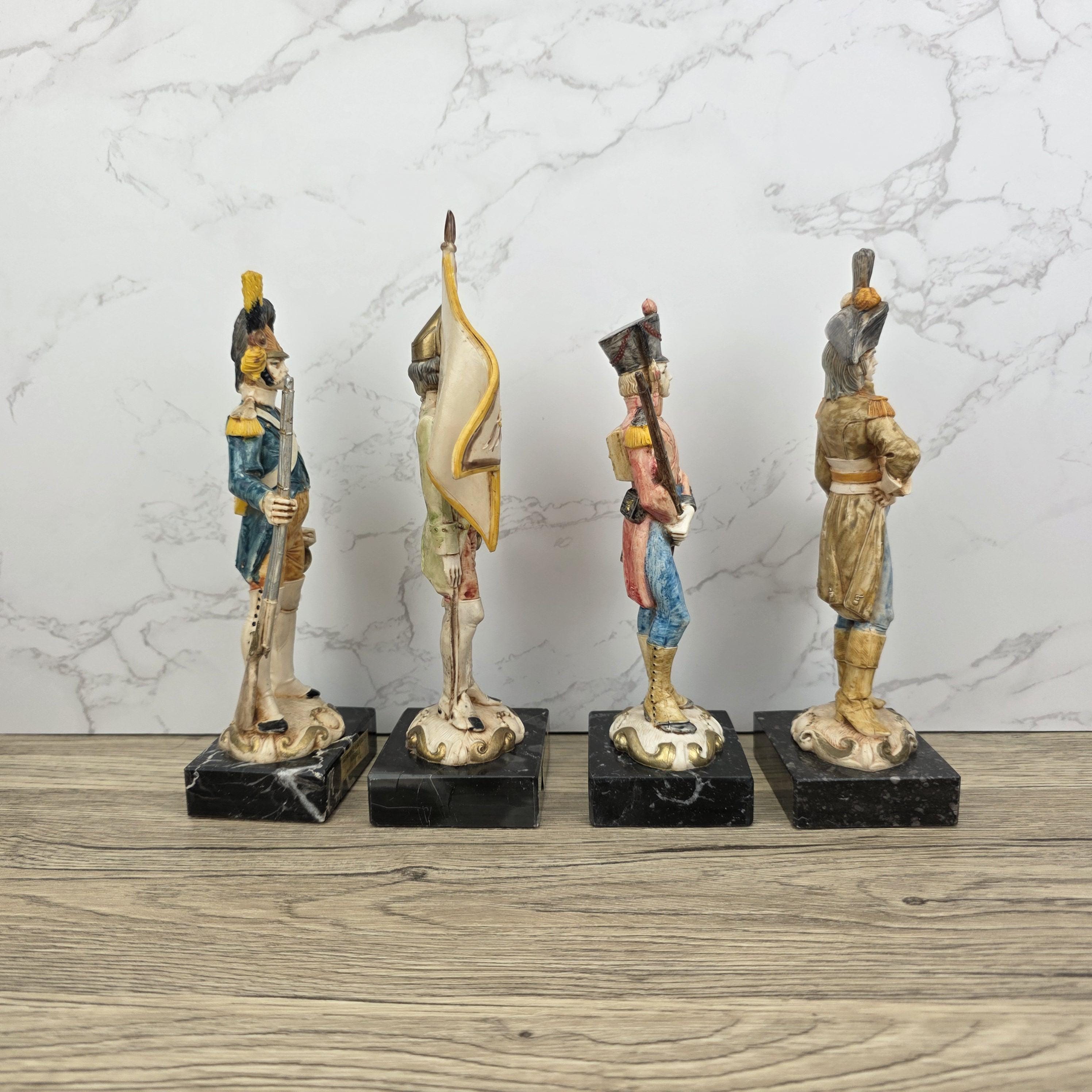 Vintage Italian Soldier Figurine – Hand Painted Carrara Marble Base Military Statue 20cm – Collectible Decoration