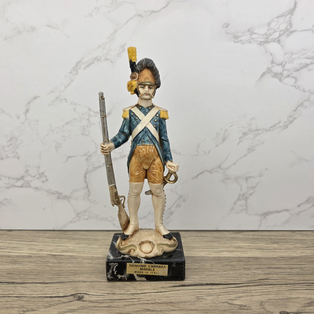 Vintage Italian Soldier Figurine – Hand Painted Carrara Marble Base Military Statue 20cm – Collectible Decoration