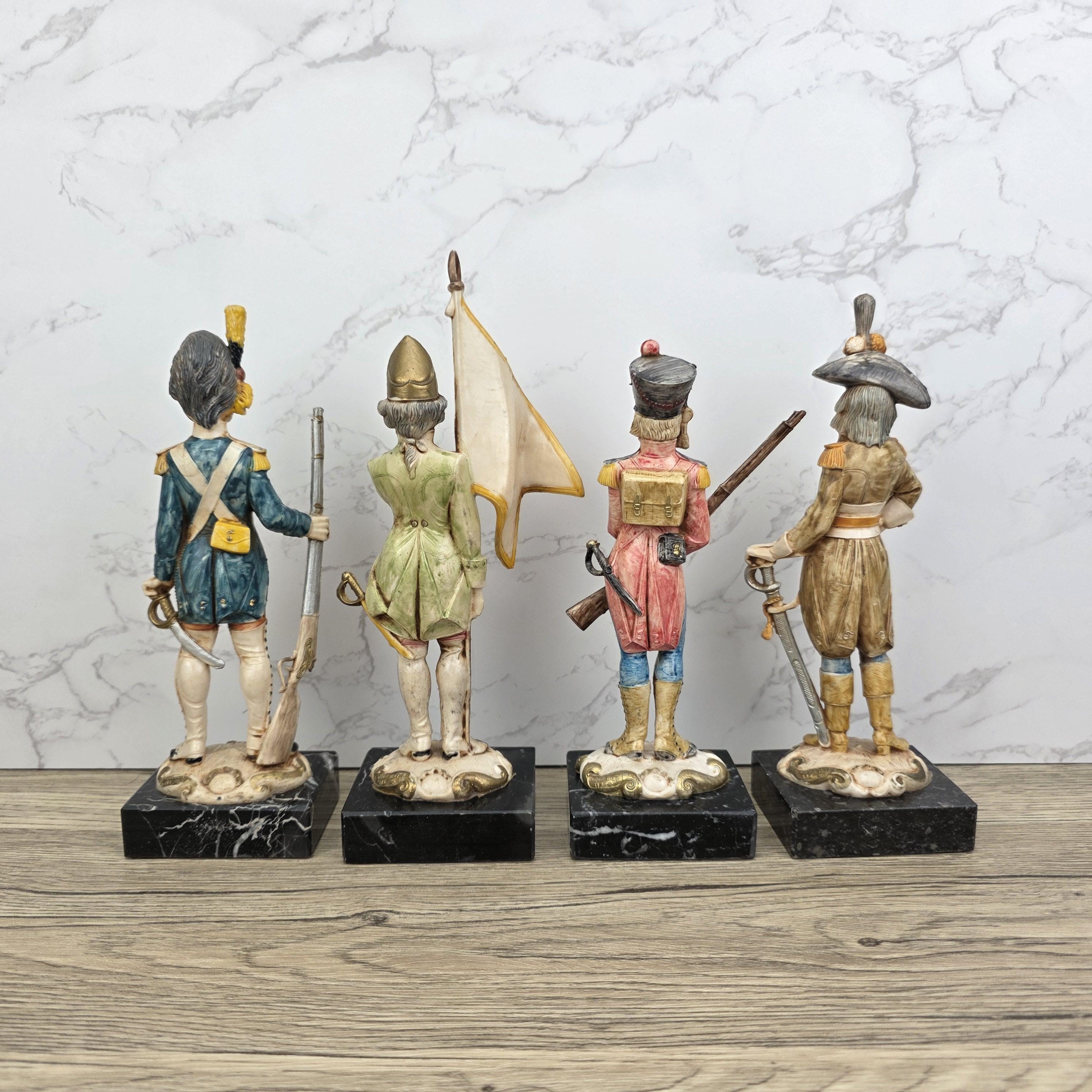 Vintage Italian Soldier Figurine – Hand Painted Carrara Marble Base Military Statue 20cm – Collectible Decoration