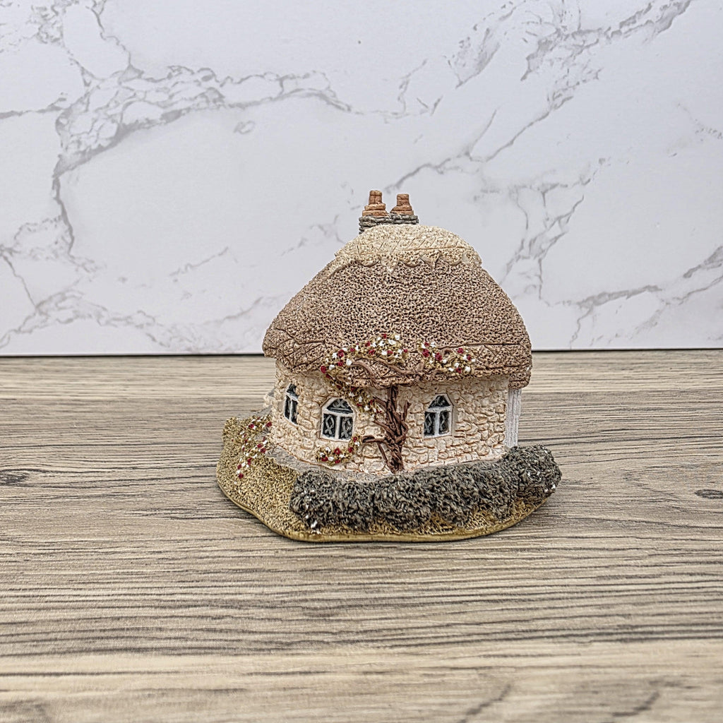 Lilliput Lane “Chine Cot” Cottage 1989 – Vintage Handmade Miniature English House with Box & Deeds