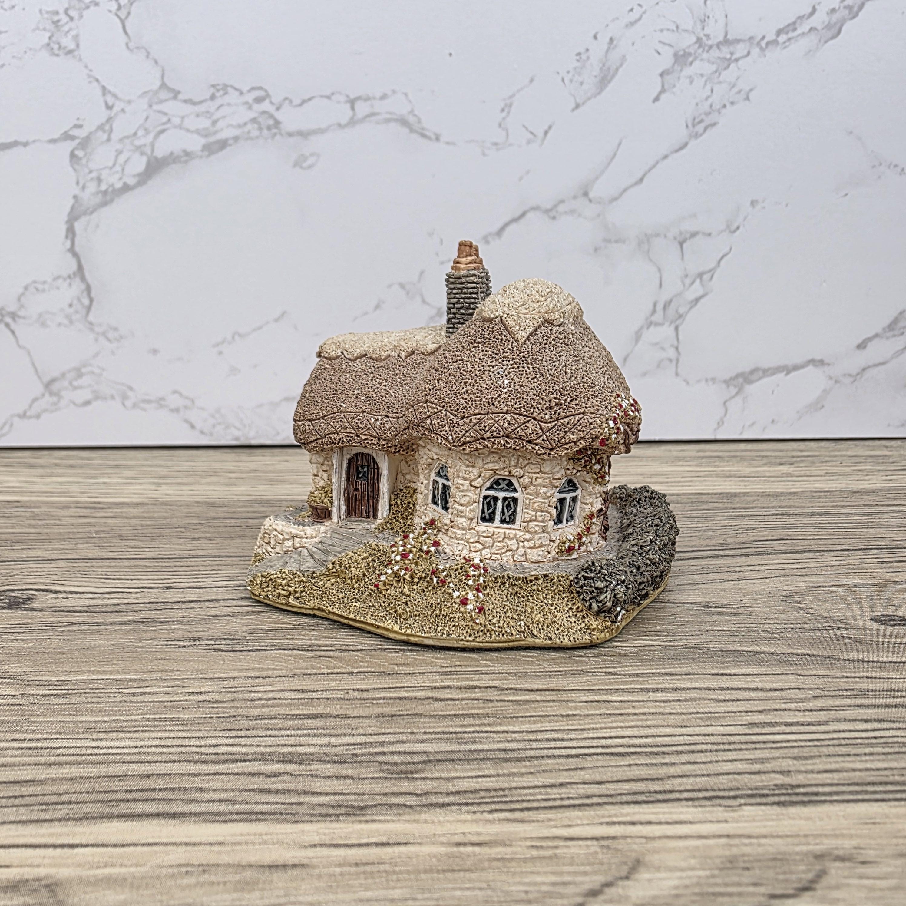 Lilliput Lane “Chine Cot” Cottage 1989 – Vintage Handmade Miniature English House with Box & Deeds