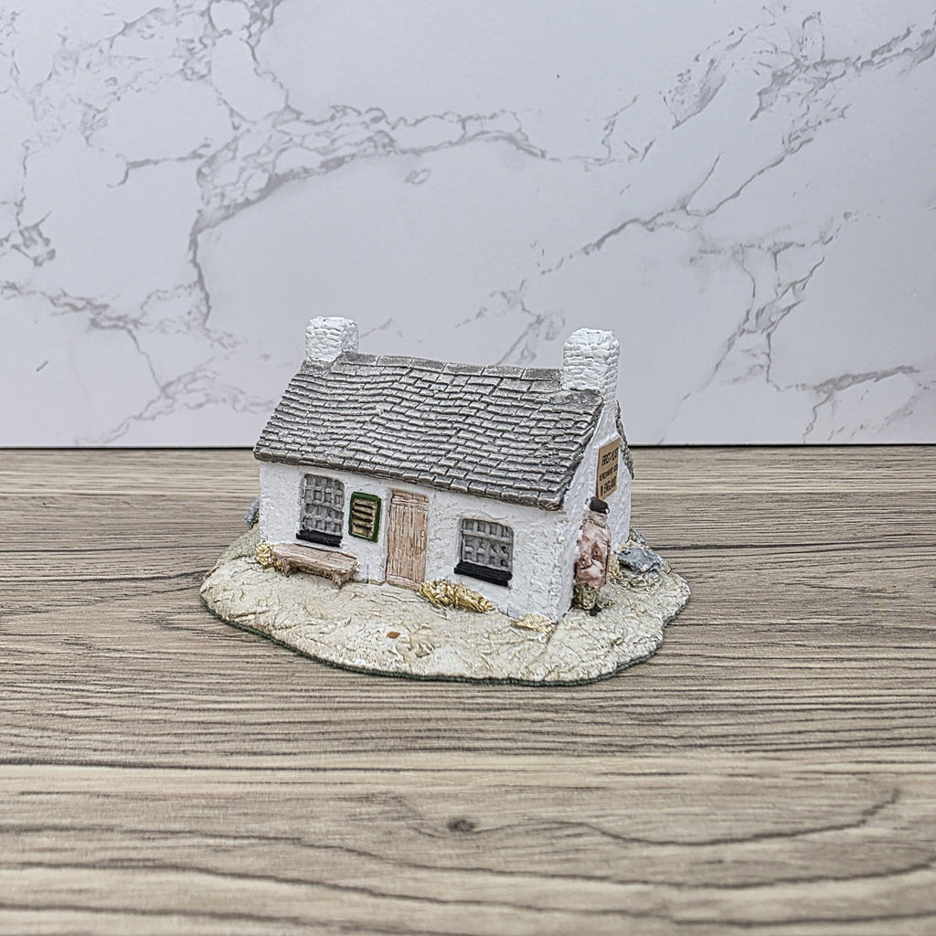 Vintage Lilliput Lane “First and Last House” – Handmade English Cottage Miniature, Land’s End Collectible