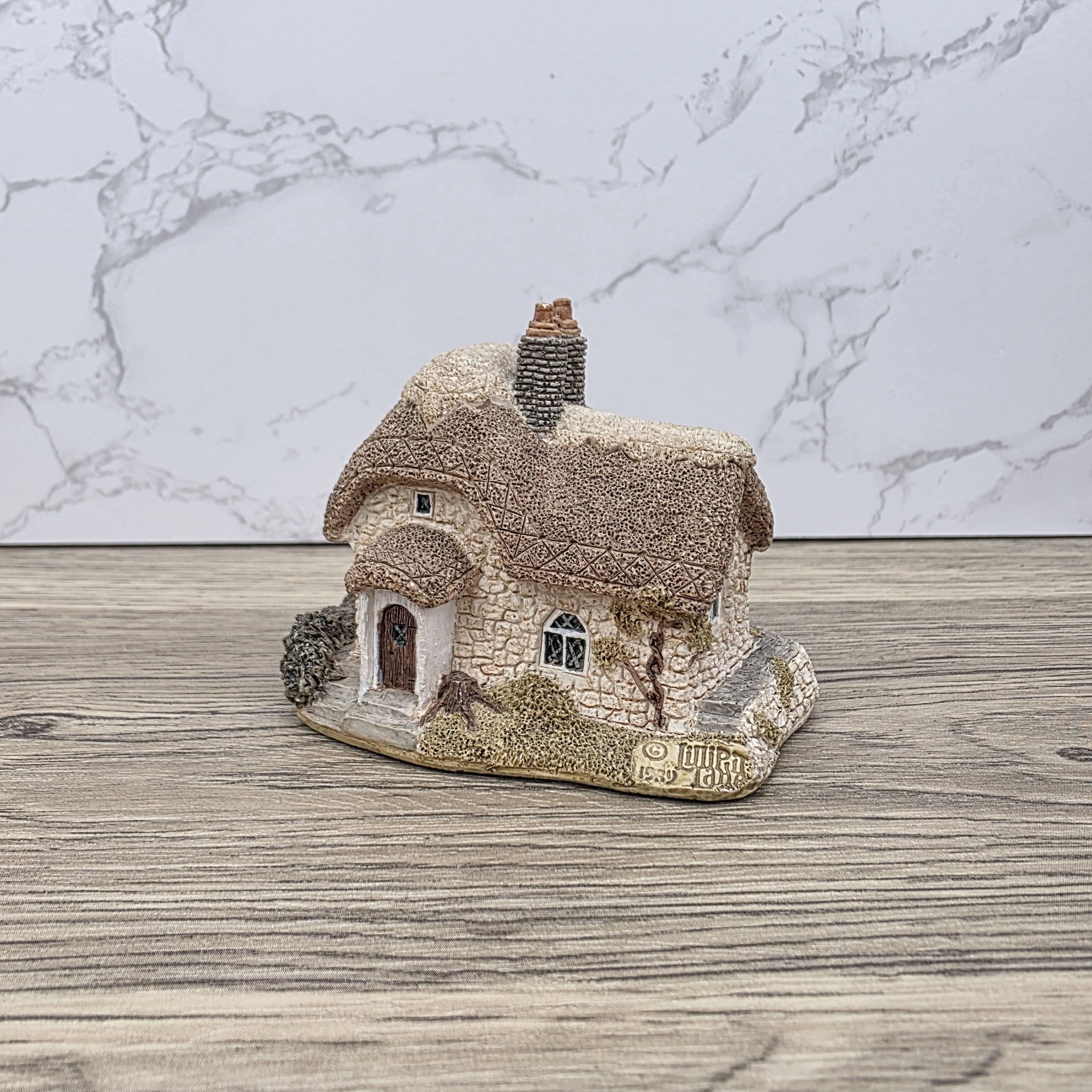 Lilliput Lane “Chine Cot” Cottage 1989 – Vintage Handmade Miniature English House with Box & Deeds