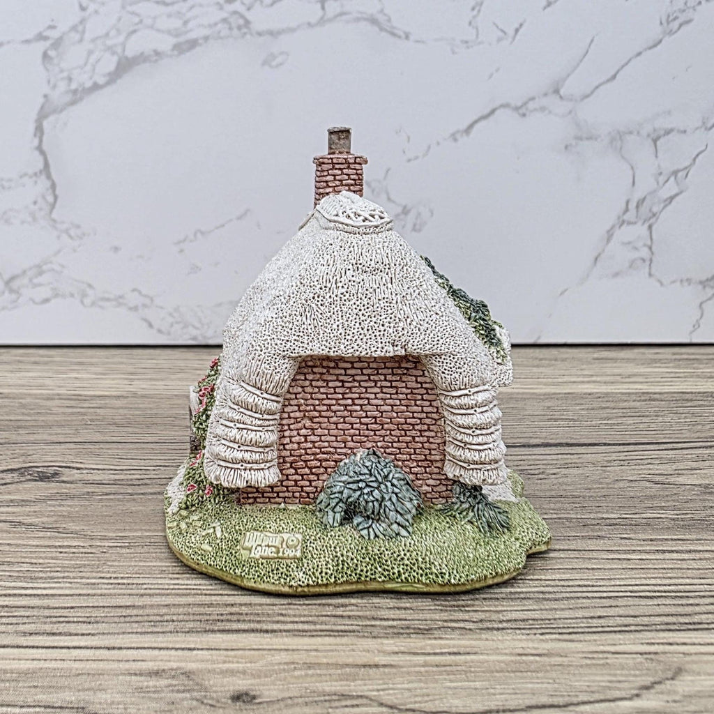 Vintage Lilliput Lane “Petticoat Cottage” – 1994 Collectors Club Gift, Handmade English Miniature Cottage