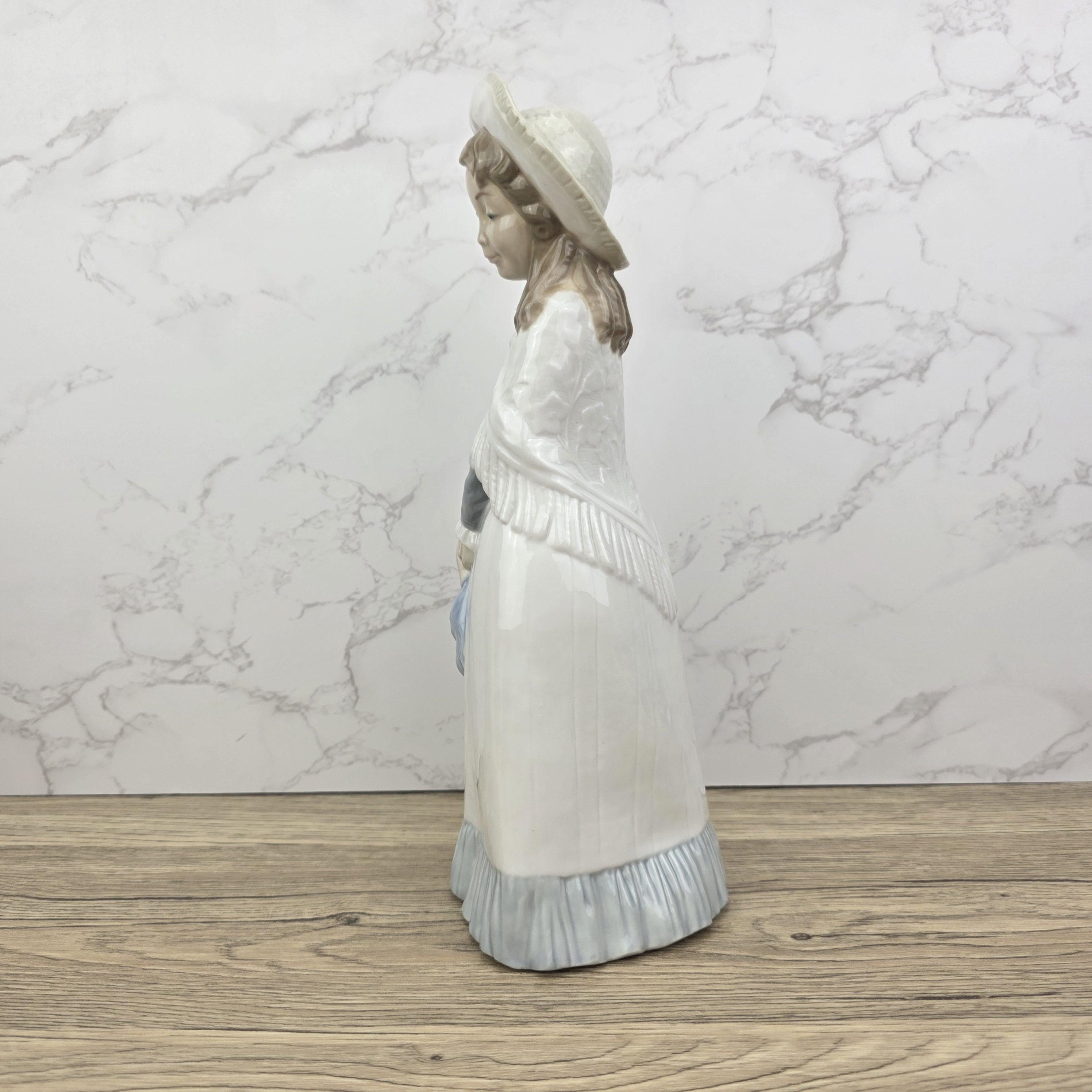 NAO Lladro Porcelain Figurine | Vintage Victorian Girl with Bonnet