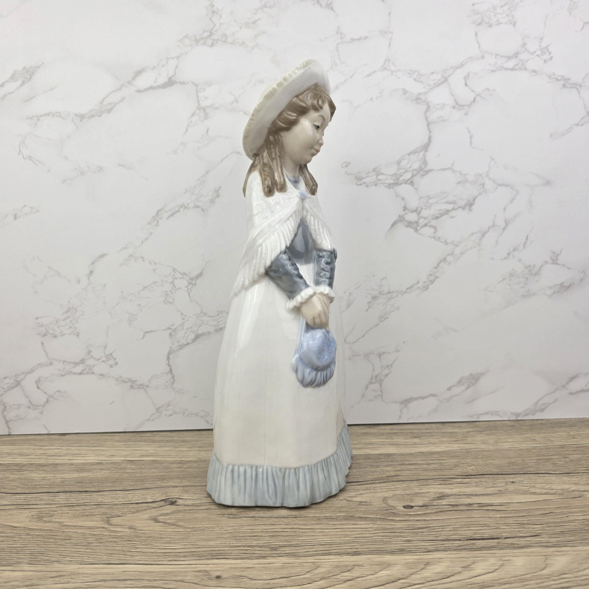 NAO Lladro Porcelain Figurine | Vintage Victorian Girl with Bonnet