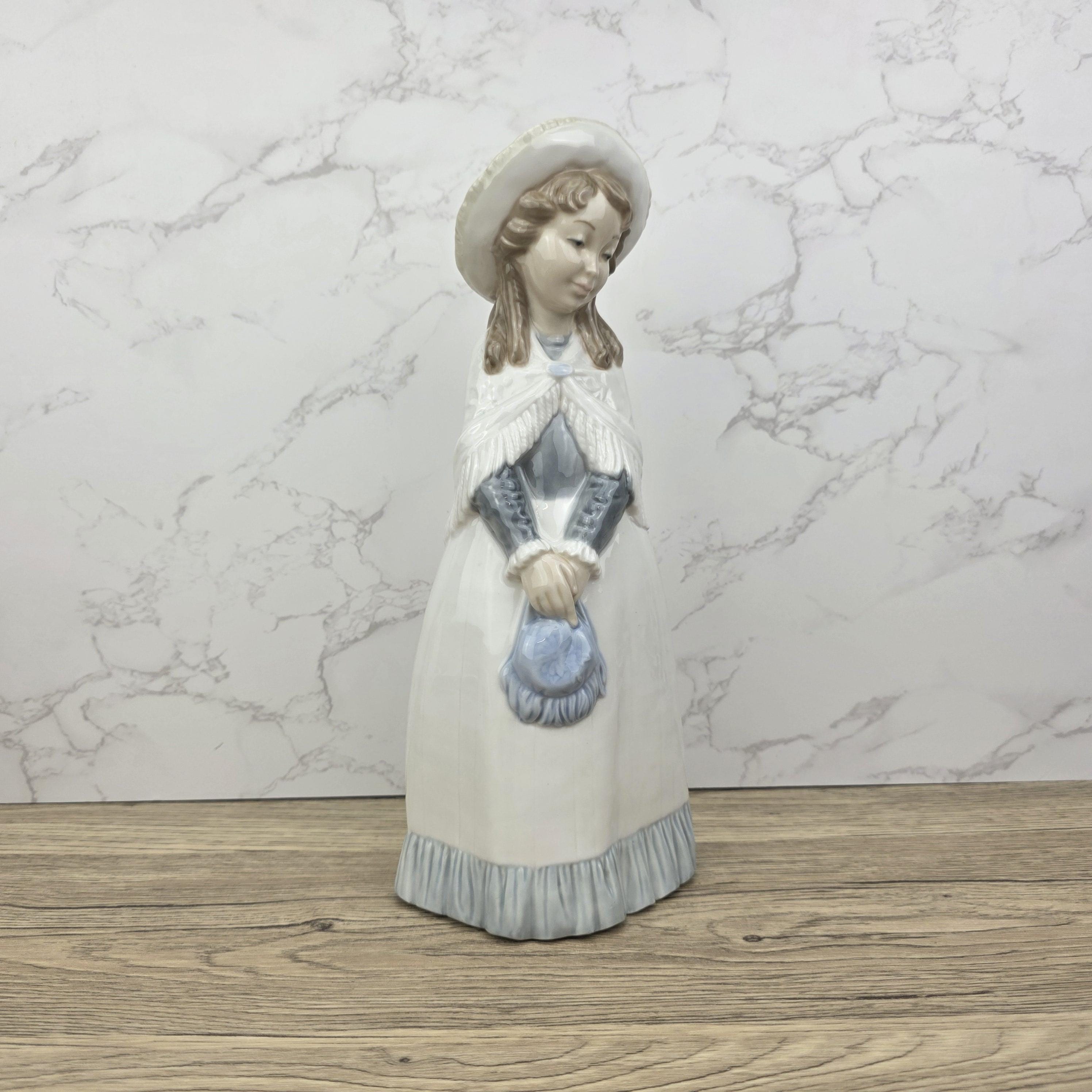 NAO Lladro Porcelain Figurine | Vintage Victorian Girl with Bonnet