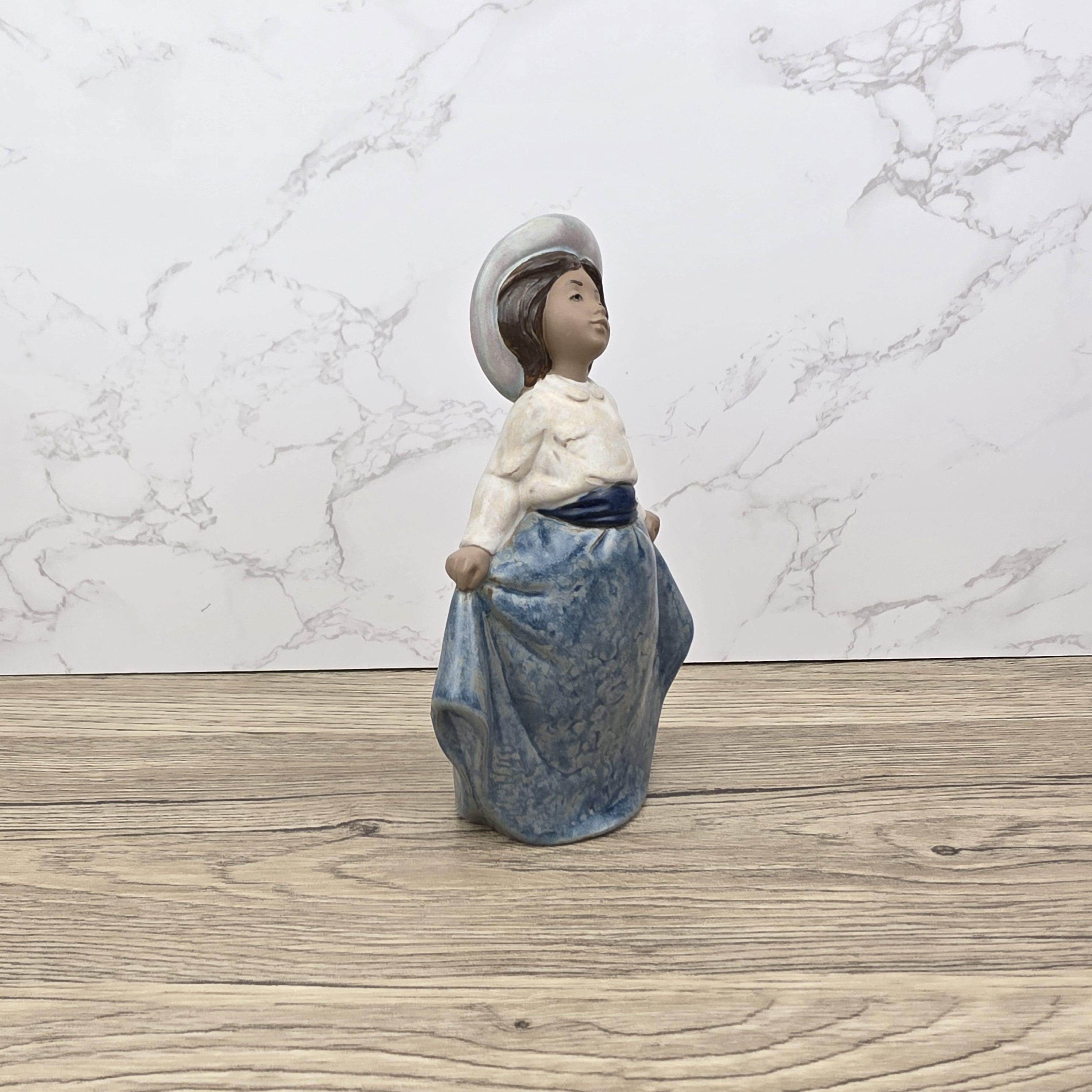 Vintage Nao Lladro Porcelain Figurine | Girl with Hat, Spanish Collectible