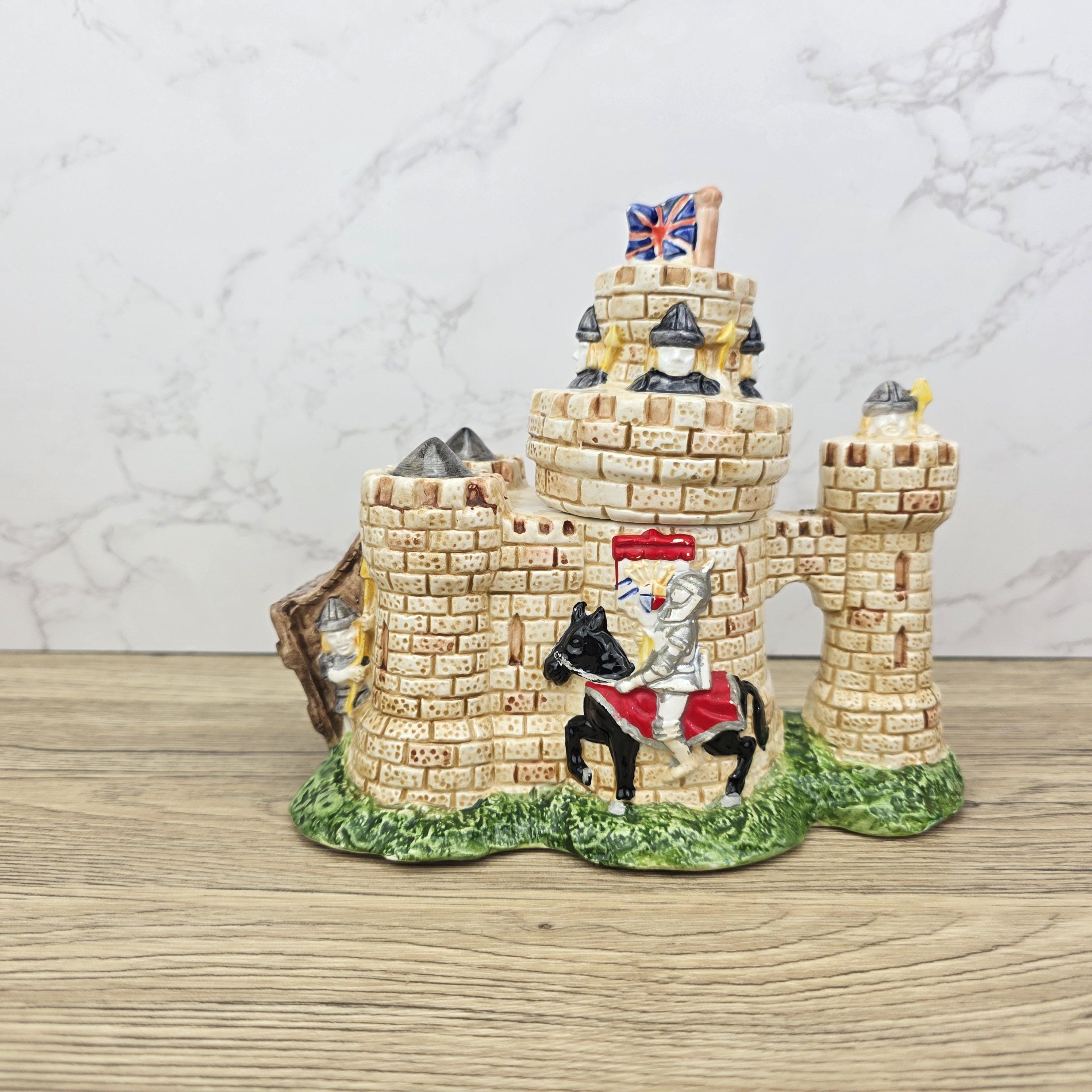 Leonardo Castle Teapot | Vintage British Knight Ceramic TeaPot | Collectible Pottery | Medieval Decor Union Jack