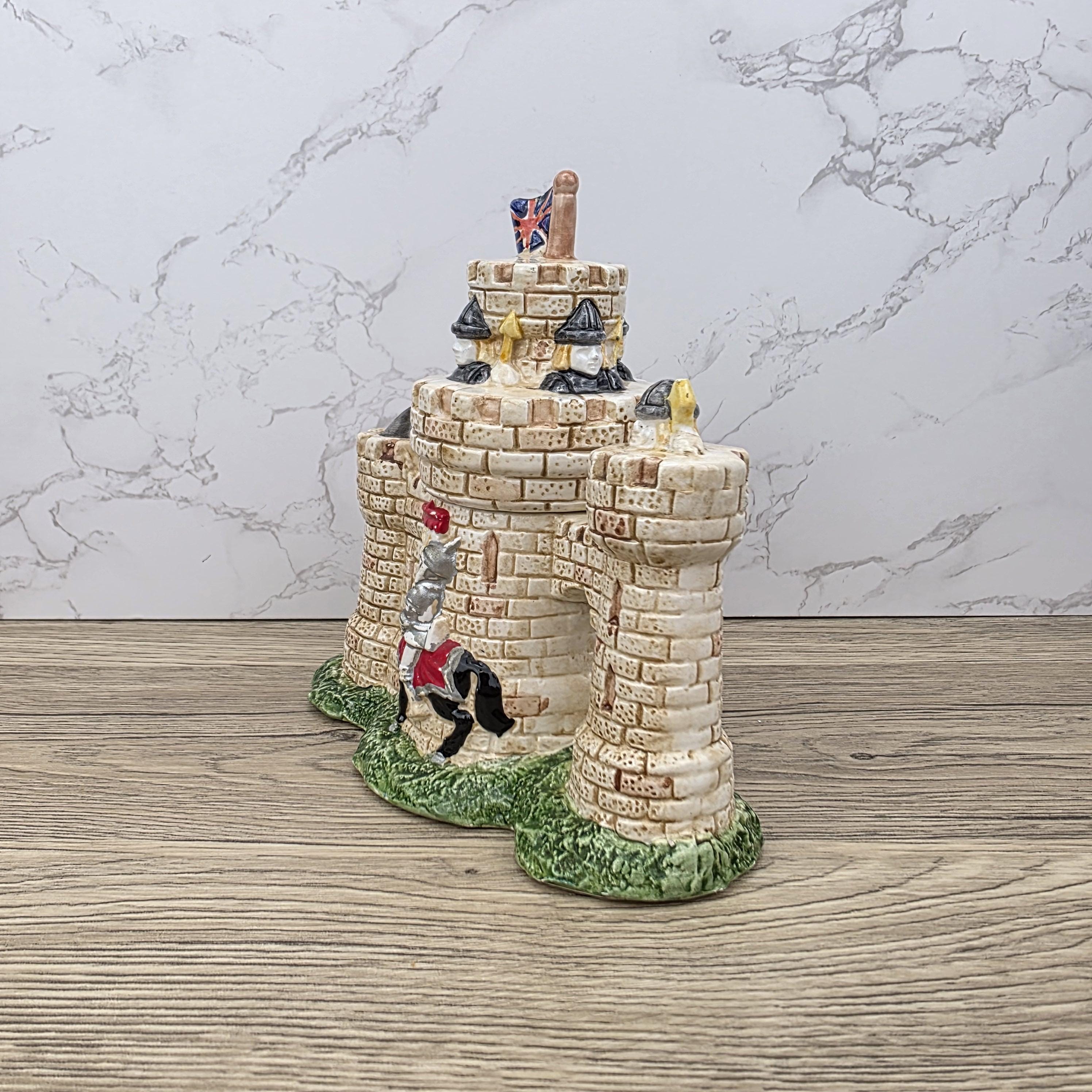 Leonardo Castle Teapot | Vintage British Knight Ceramic TeaPot | Collectible Pottery | Medieval Decor Union Jack