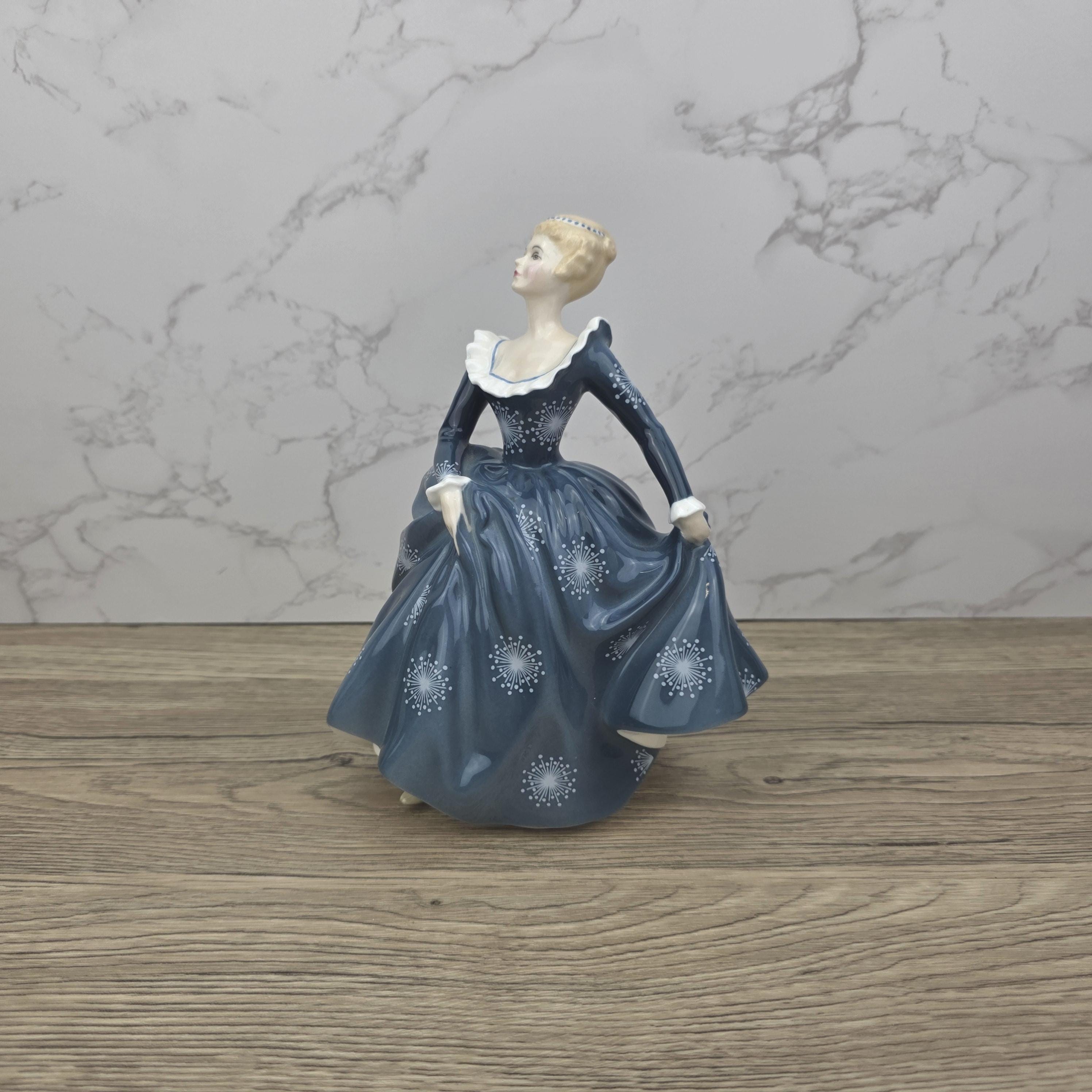 Royal Doulton “Fragrance” HN2334 Figurine English Bone China Lady | Vintage Collectible | Hand-Painted Porcelain Figure
