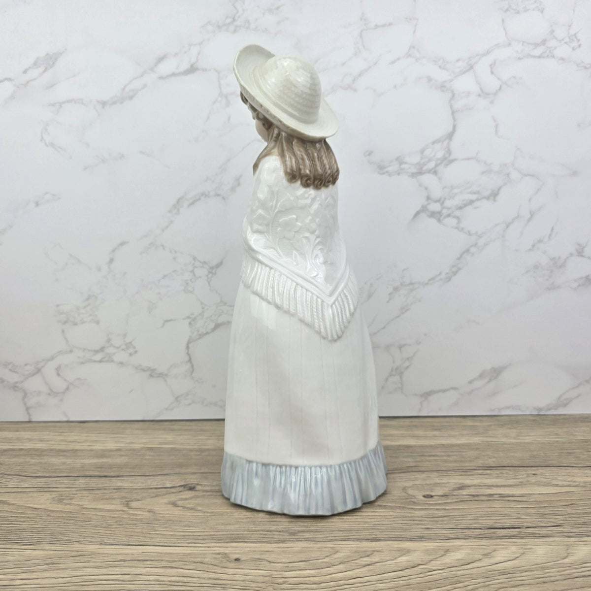 NAO Lladro Porcelain Figurine | Vintage Victorian Girl with Bonnet