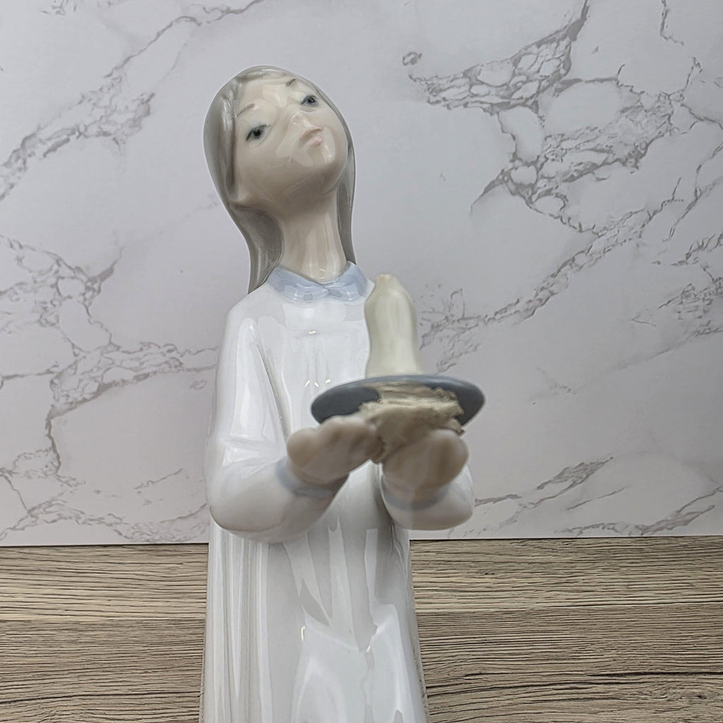 Lladro Porcelain Figurine Girl with Candle 4687 | Vintage Spanish Collectible | Vintage Handmade Glazed Ceramic