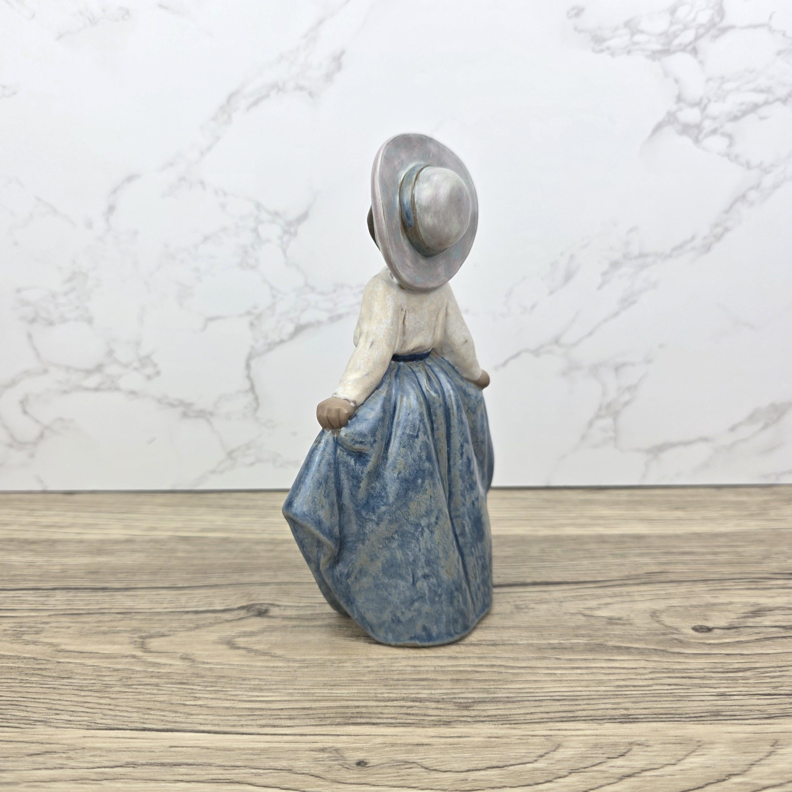 Vintage Nao Lladro Porcelain Figurine | Girl with Hat, Spanish Collectible