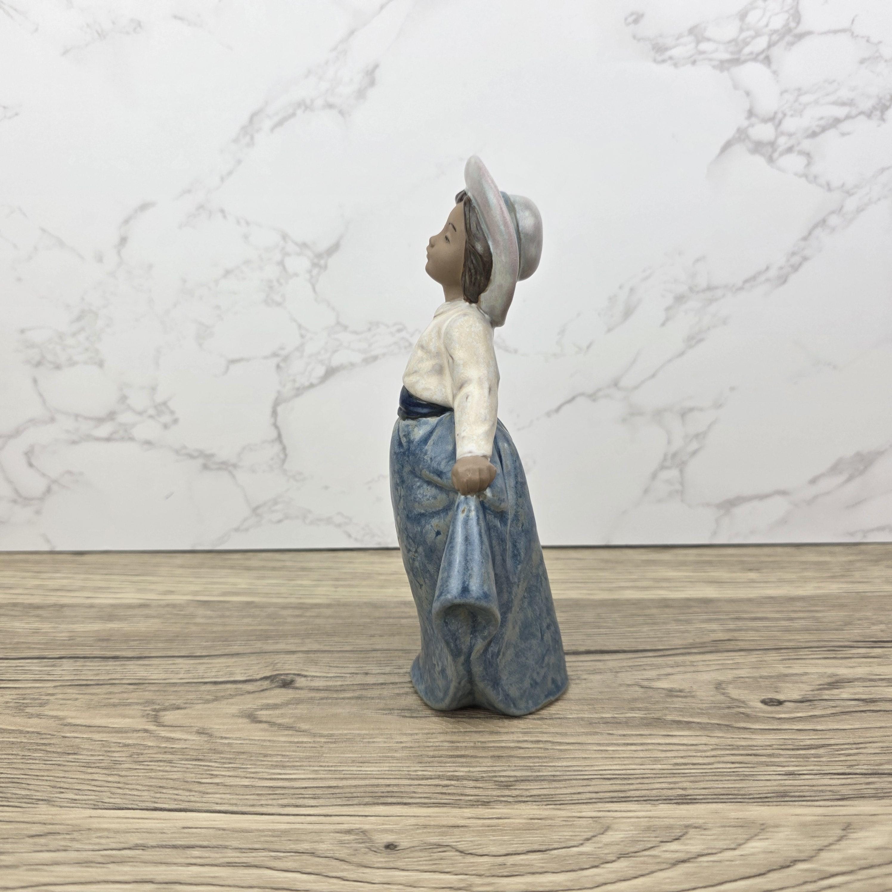 Vintage Nao Lladro Porcelain Figurine | Girl with Hat, Spanish Collectible