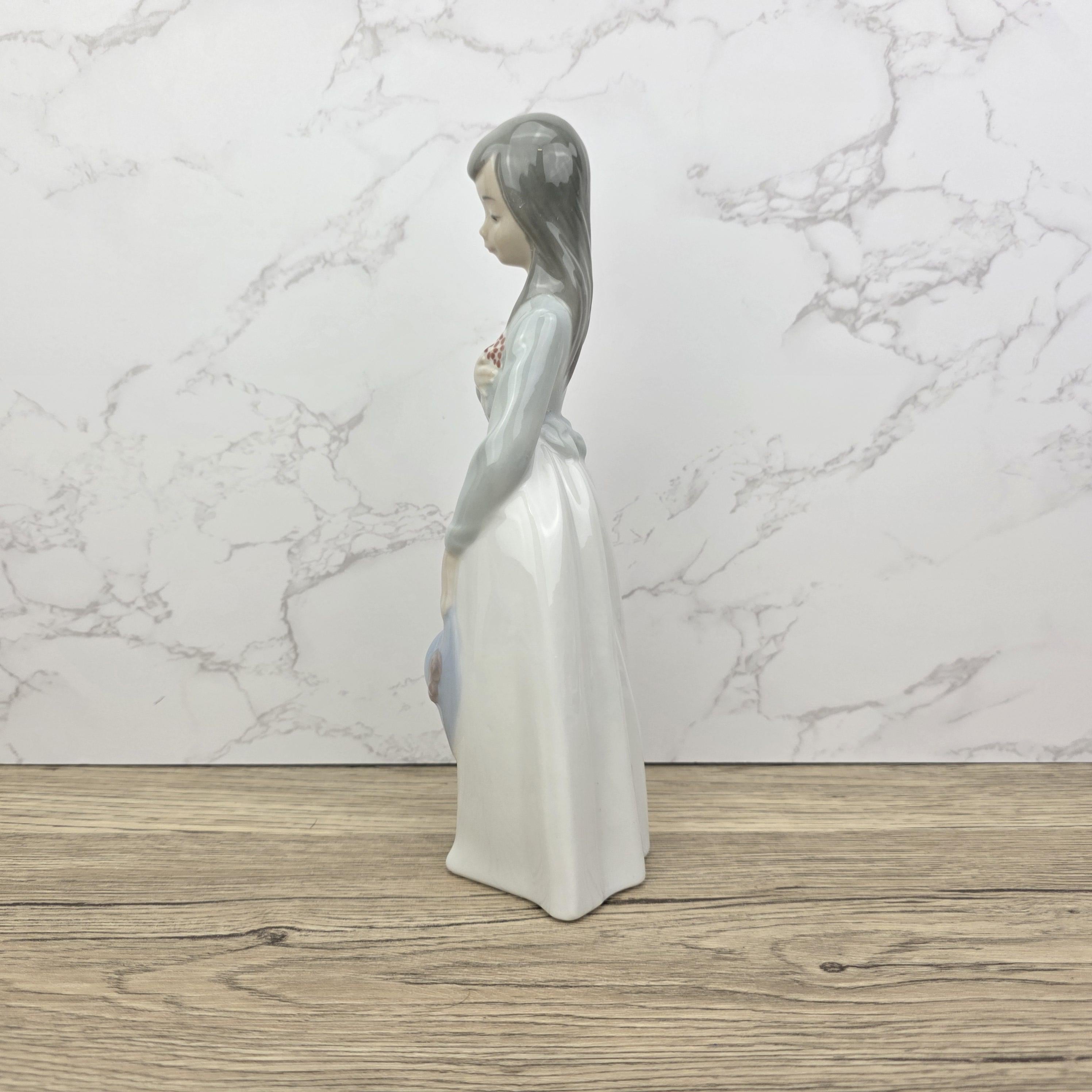 Girl Holding Hat Porcelain Figurine Vintage Collectible Sculpture by NAO Lladro Spain Gloss Finish