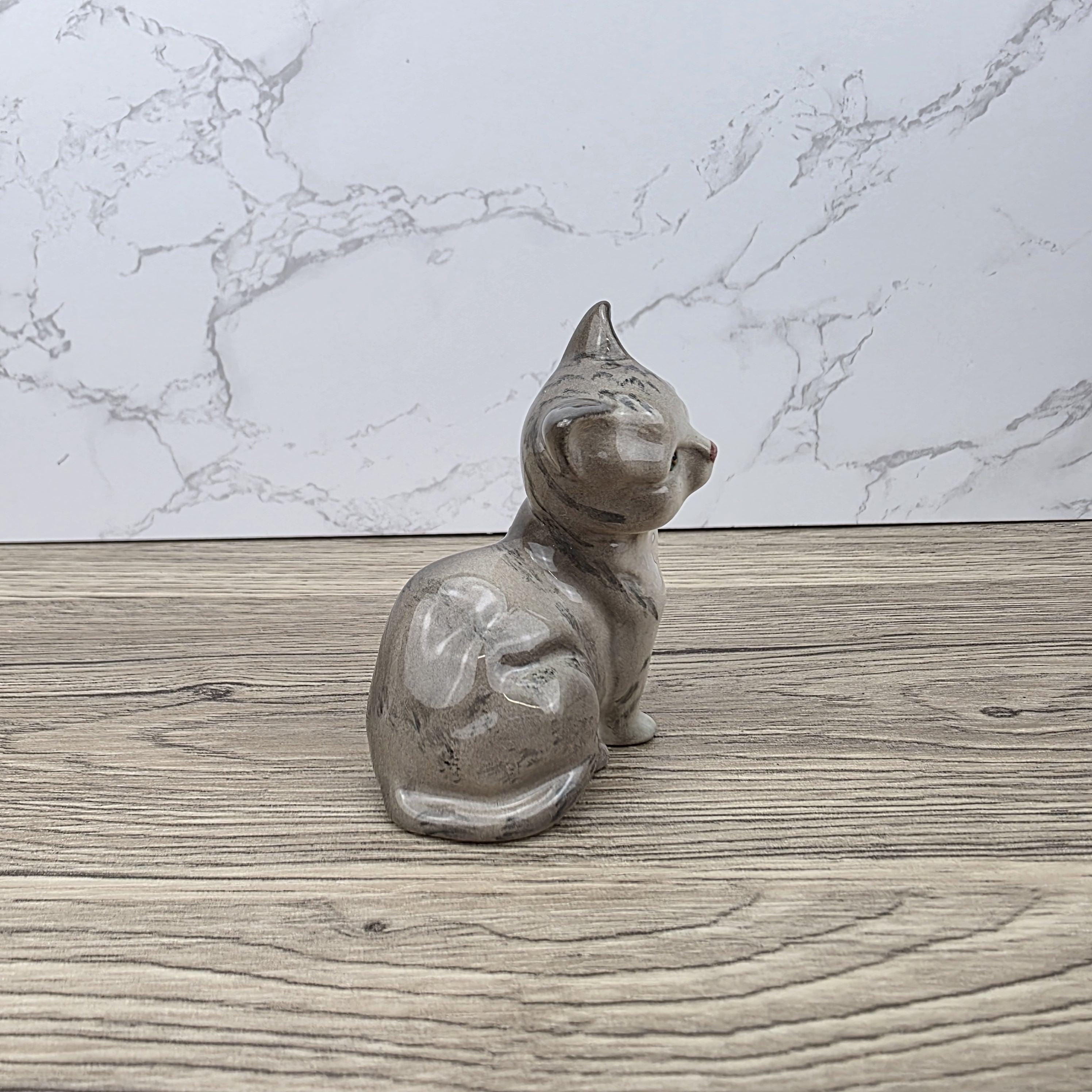 Royal Doulton Tabby Cat Figurine | HN2544 Grey Striped Cat | Vintage English Bone China Collectible