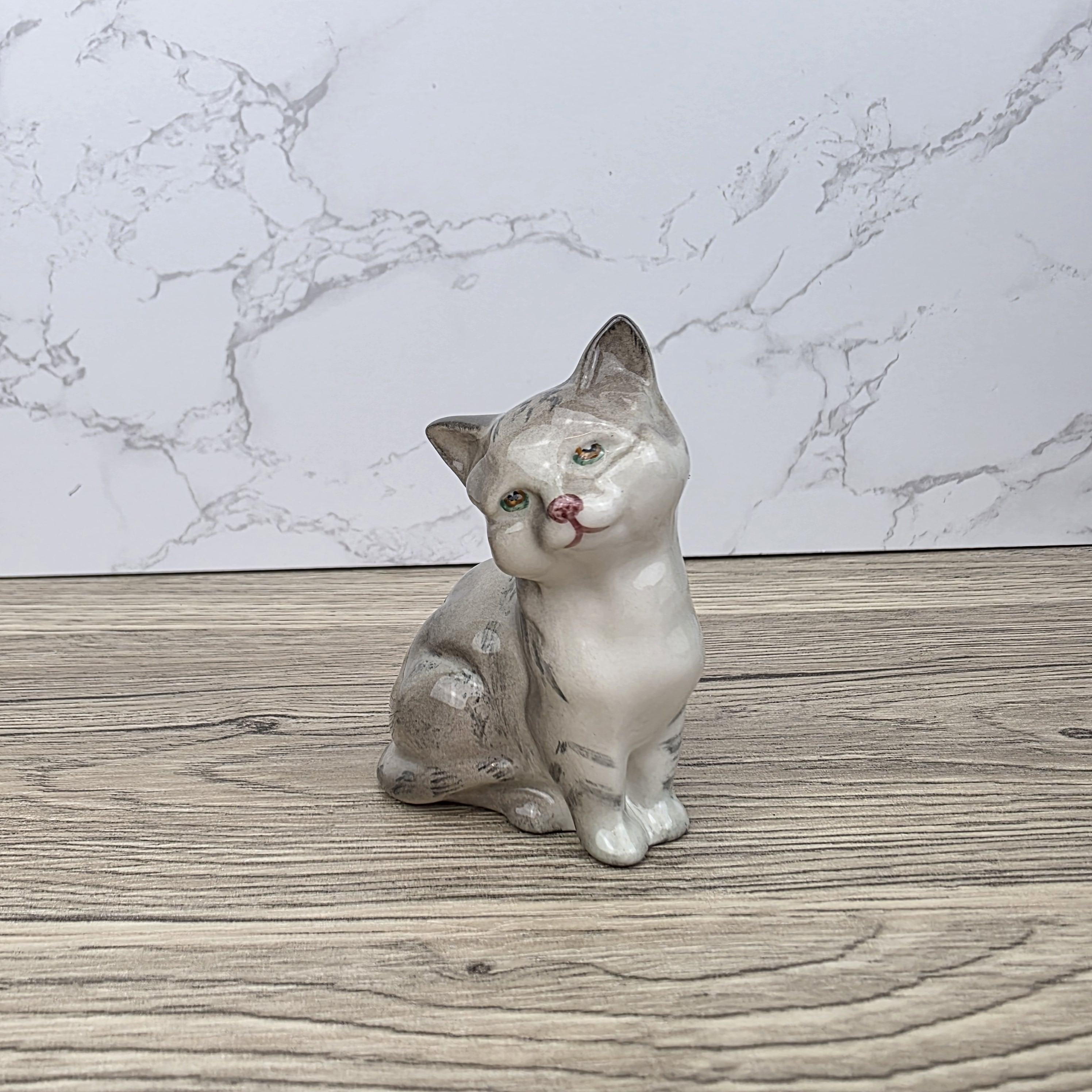 Royal Doulton Tabby Cat Figurine | HN2544 Grey Striped Cat | Vintage English Bone China Collectible