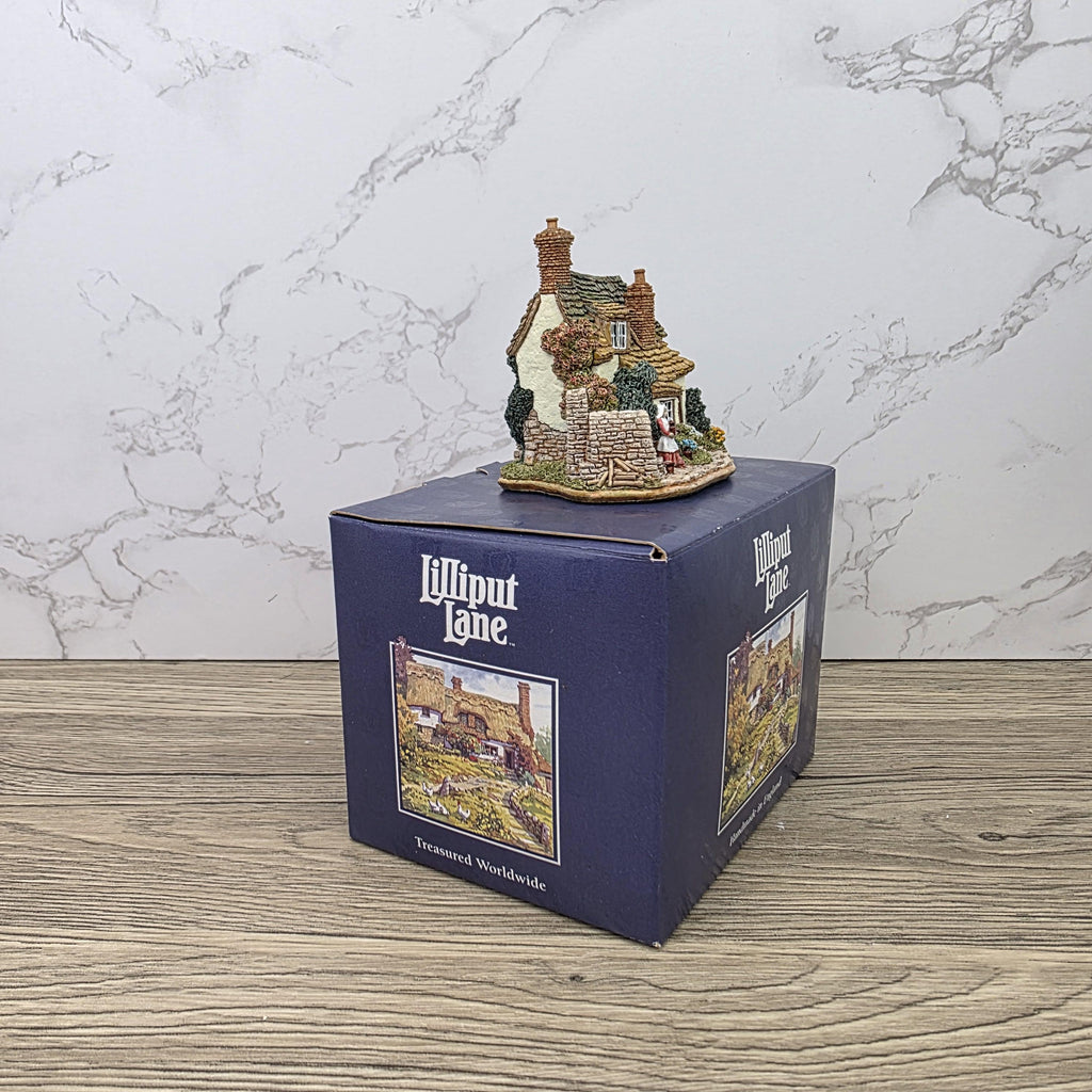 Vintage 1998 Lilliput Lane Kiln Cottage LN2124 Collectors Club Figurine With COA In Box