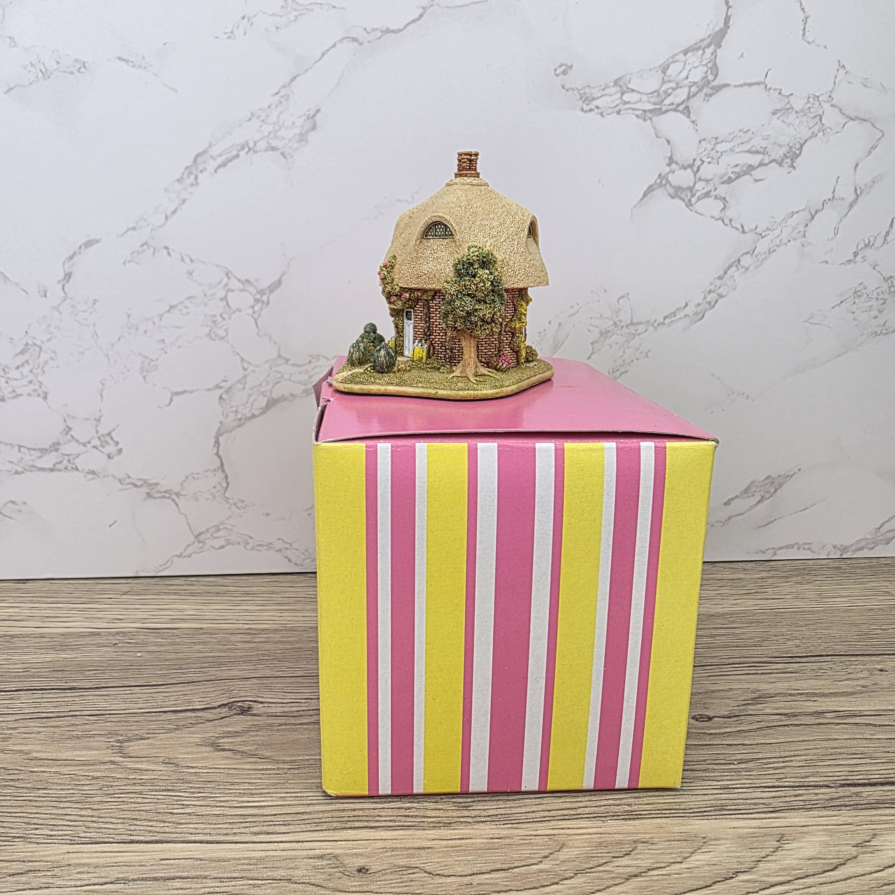 Vintage Lilliput Lane Sugar Mouse L2932 Collectors Club Cottage 2006 2007 Membership Figurine