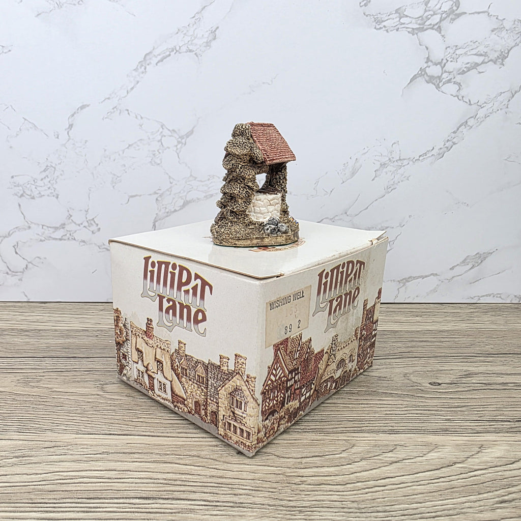 Vintage 1988 Lilliput Lane Wishing Well Collectors Club Figurine With Original Box England