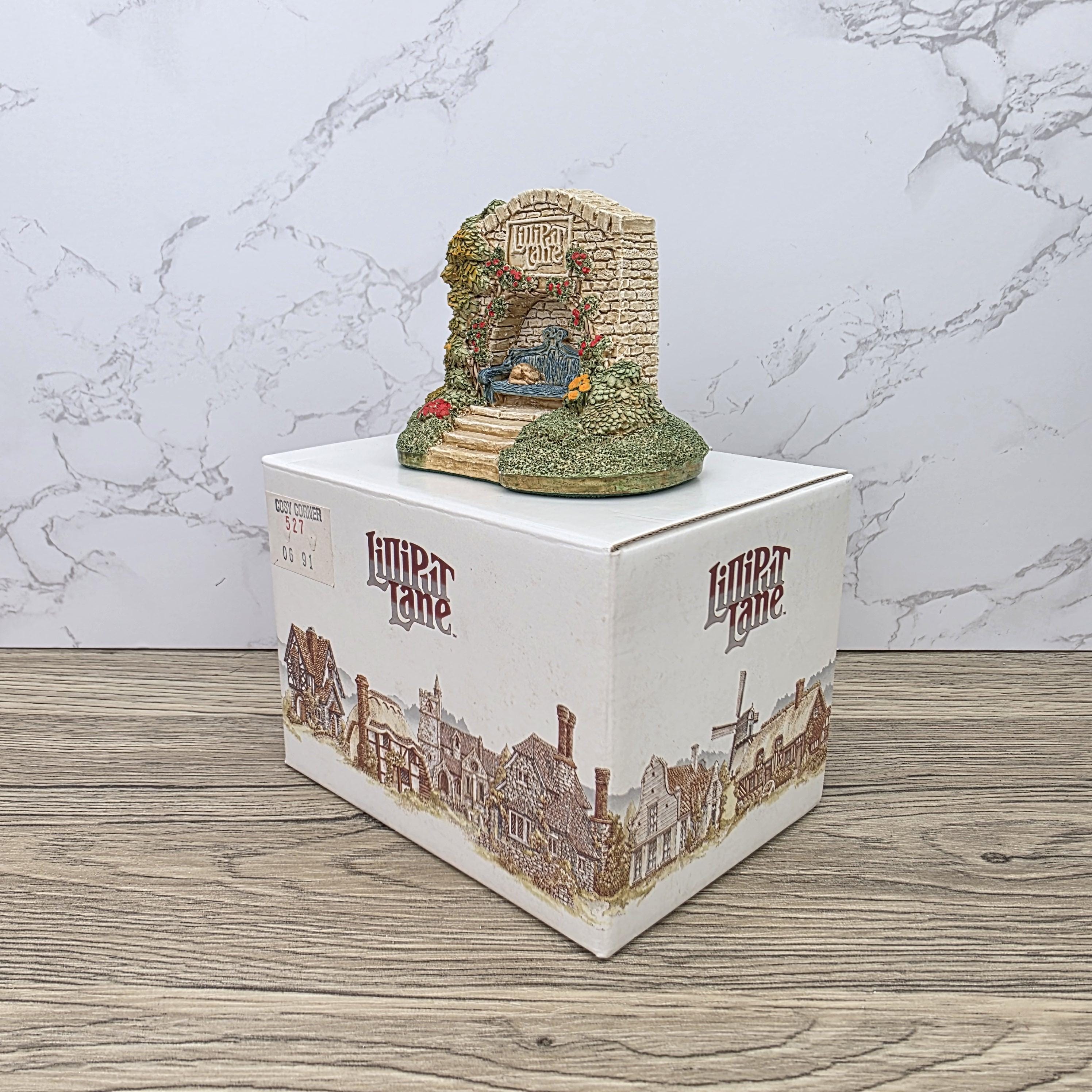 Lilliput Lane Cosy Corner 1990 Collectors Club Figurine | Handcrafted English Resin Garden Scene