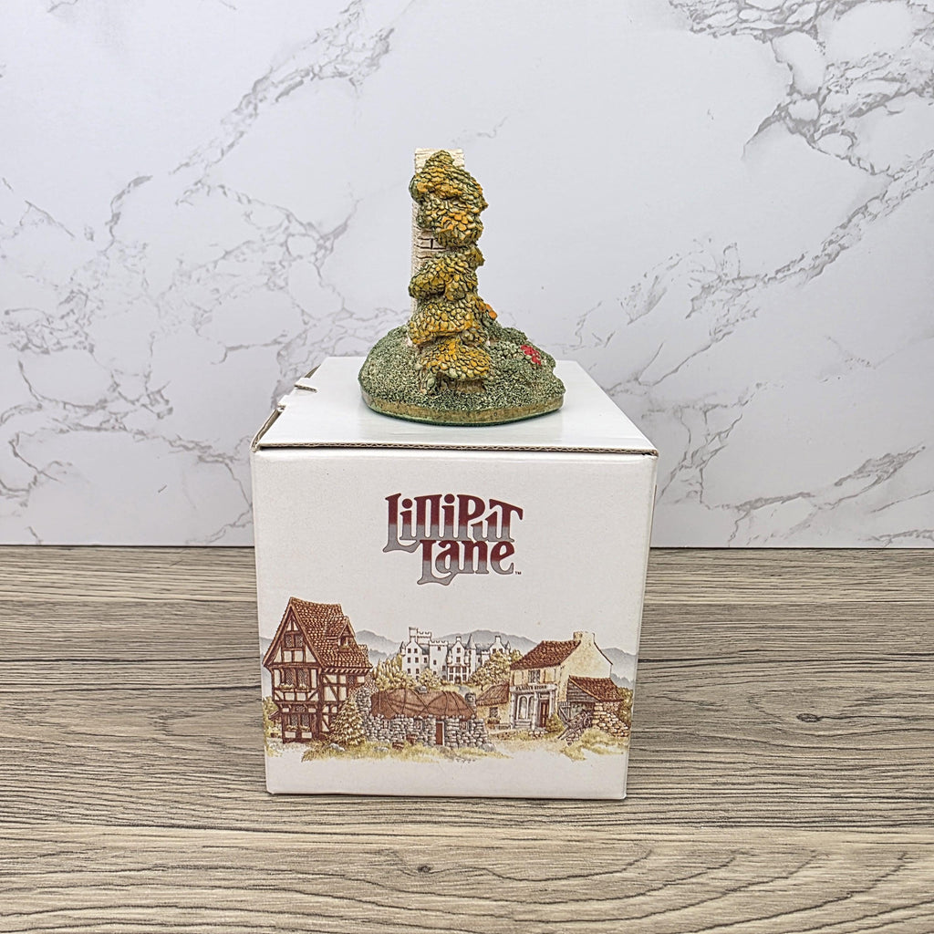 Lilliput Lane Cosy Corner 1990 Collectors Club Figurine | Handcrafted English Resin Garden Scene