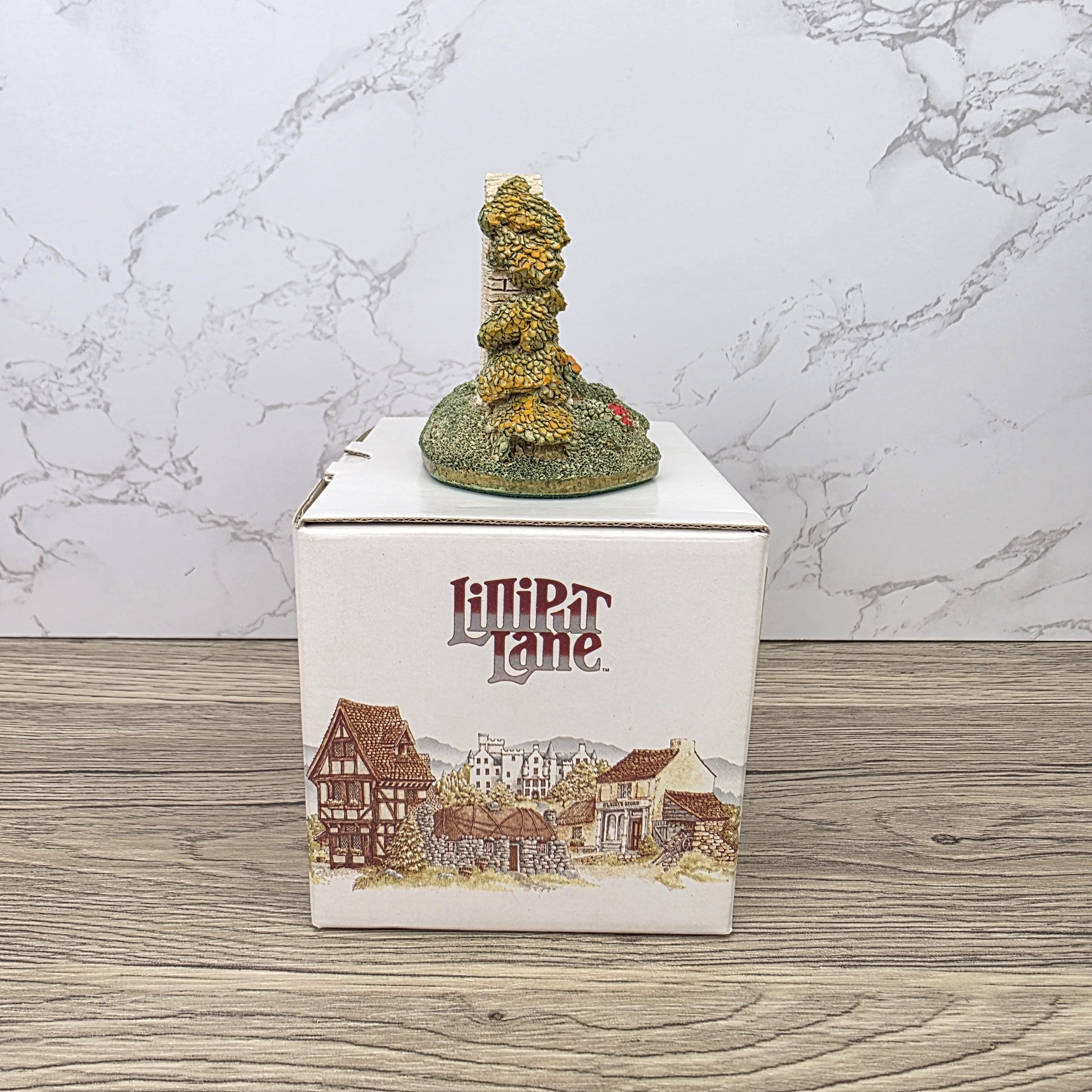 Lilliput Lane Cosy Corner 1990 Collectors Club Figurine | Handcrafted English Resin Garden Scene