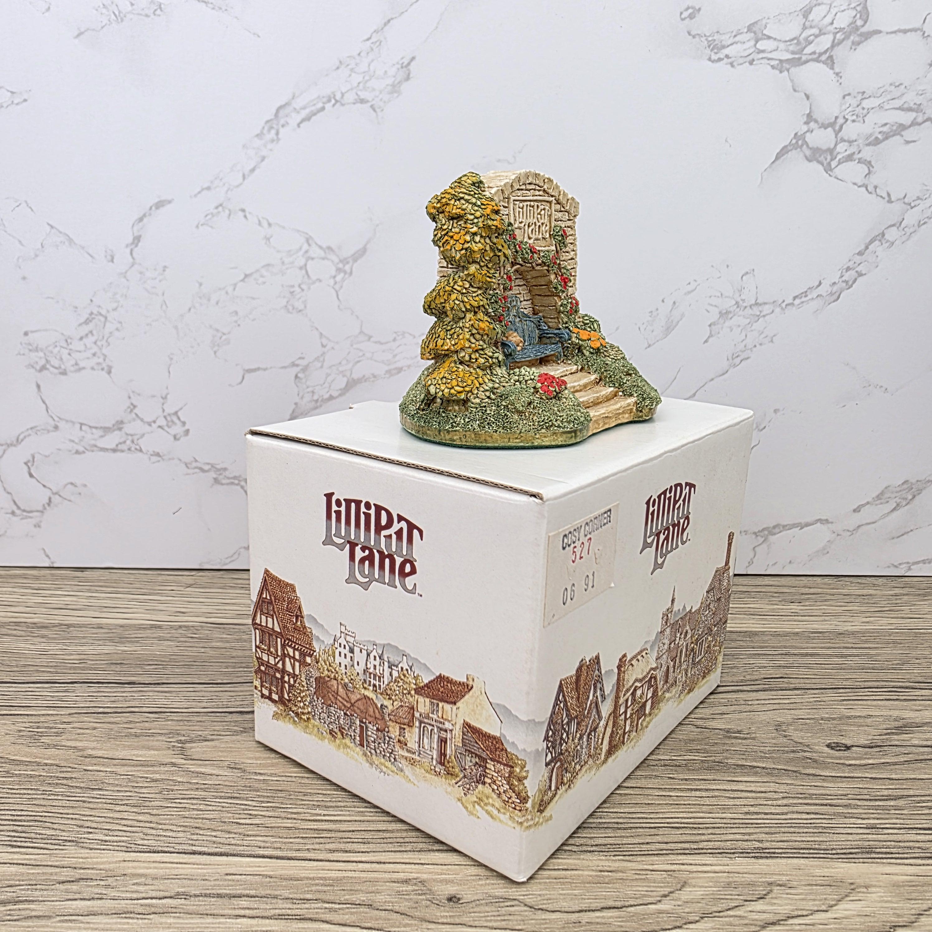 Lilliput Lane Cosy Corner 1990 Collectors Club Figurine | Handcrafted English Resin Garden Scene